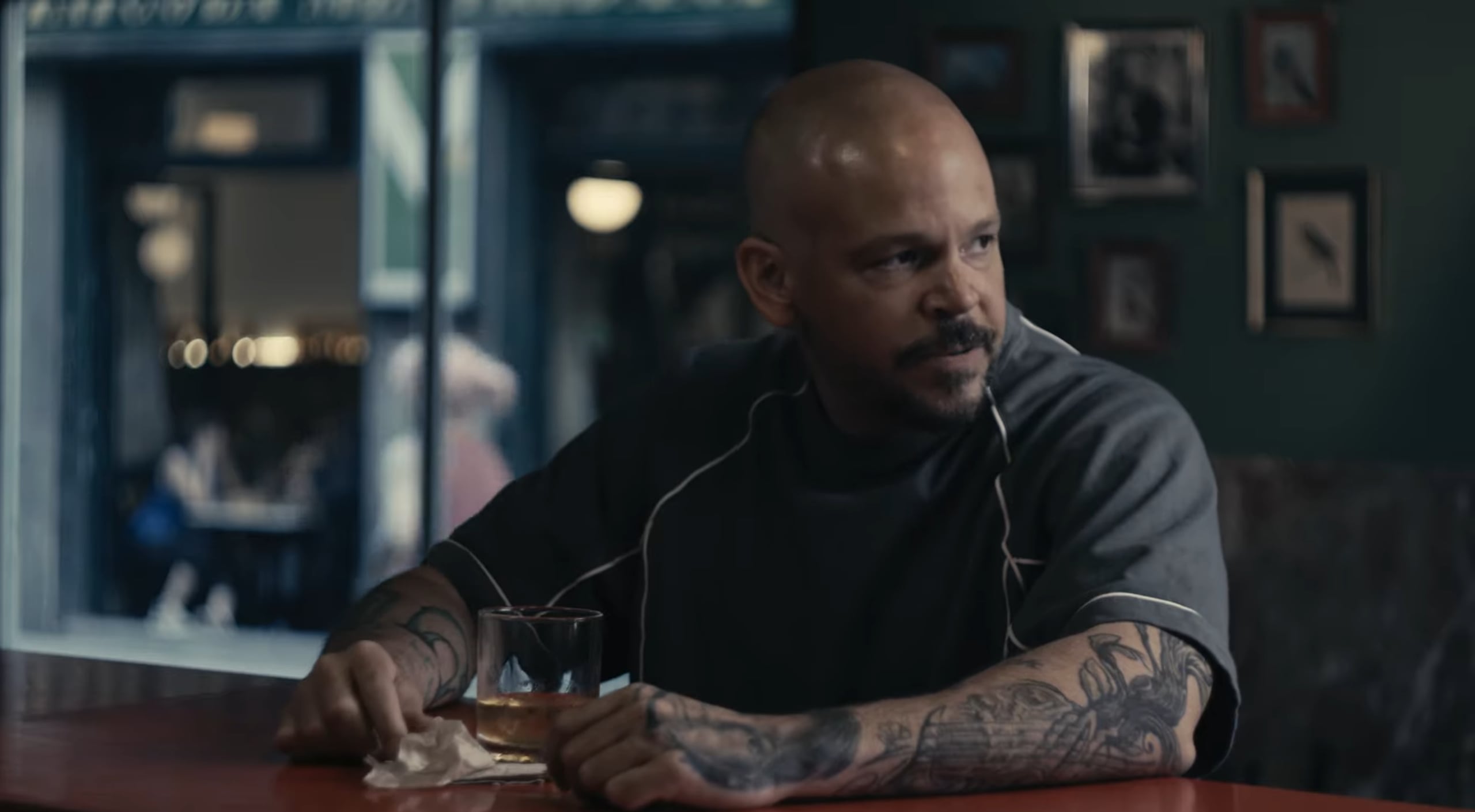 Residente lanzó su más reciente producción fílmica a dos semanas de lanzar la tiraera "Bajo y batería", tema que le ha generado muchas polémicas al artista boricua.