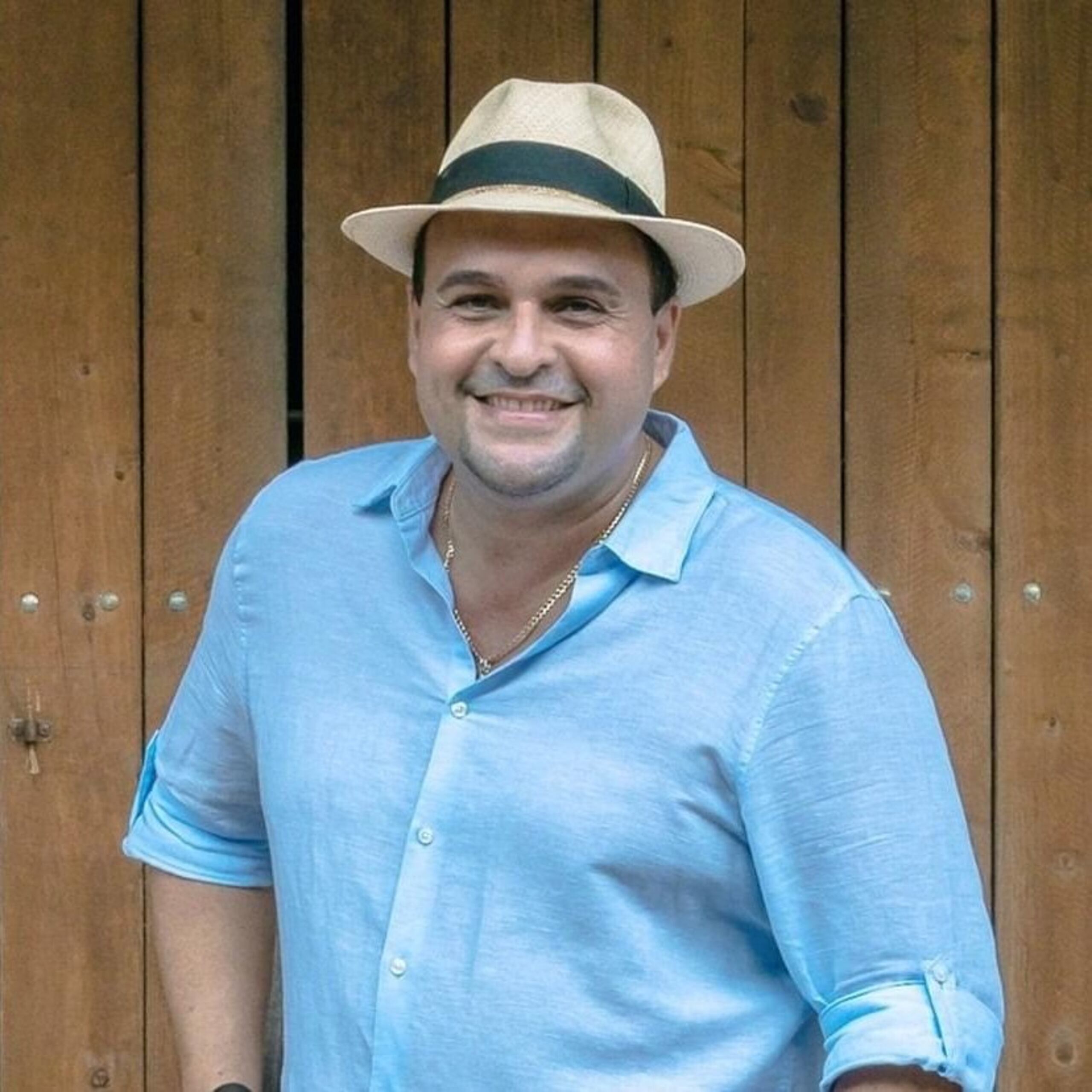 Omar Santiago Fuentes se destaca por su labor en la preservación y divulgación de nuestra música tradicional.