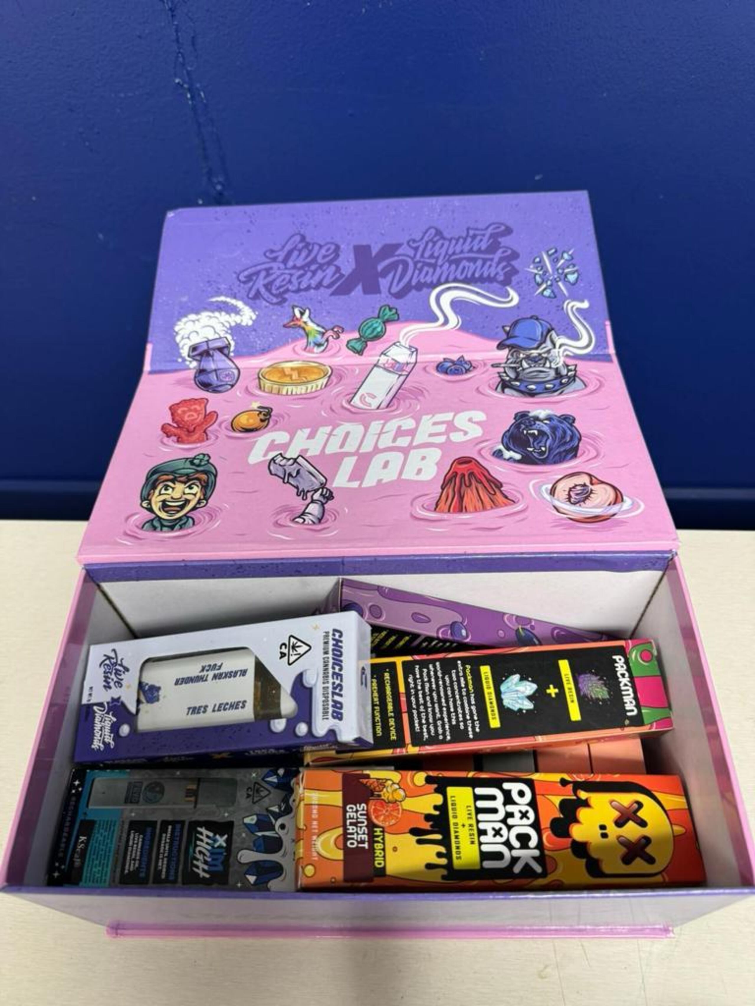 Ocupado durante un allanamiento en una residencia de la urbanización Vista Alegre, en Bayamón, donde arrestaron a dos personas.