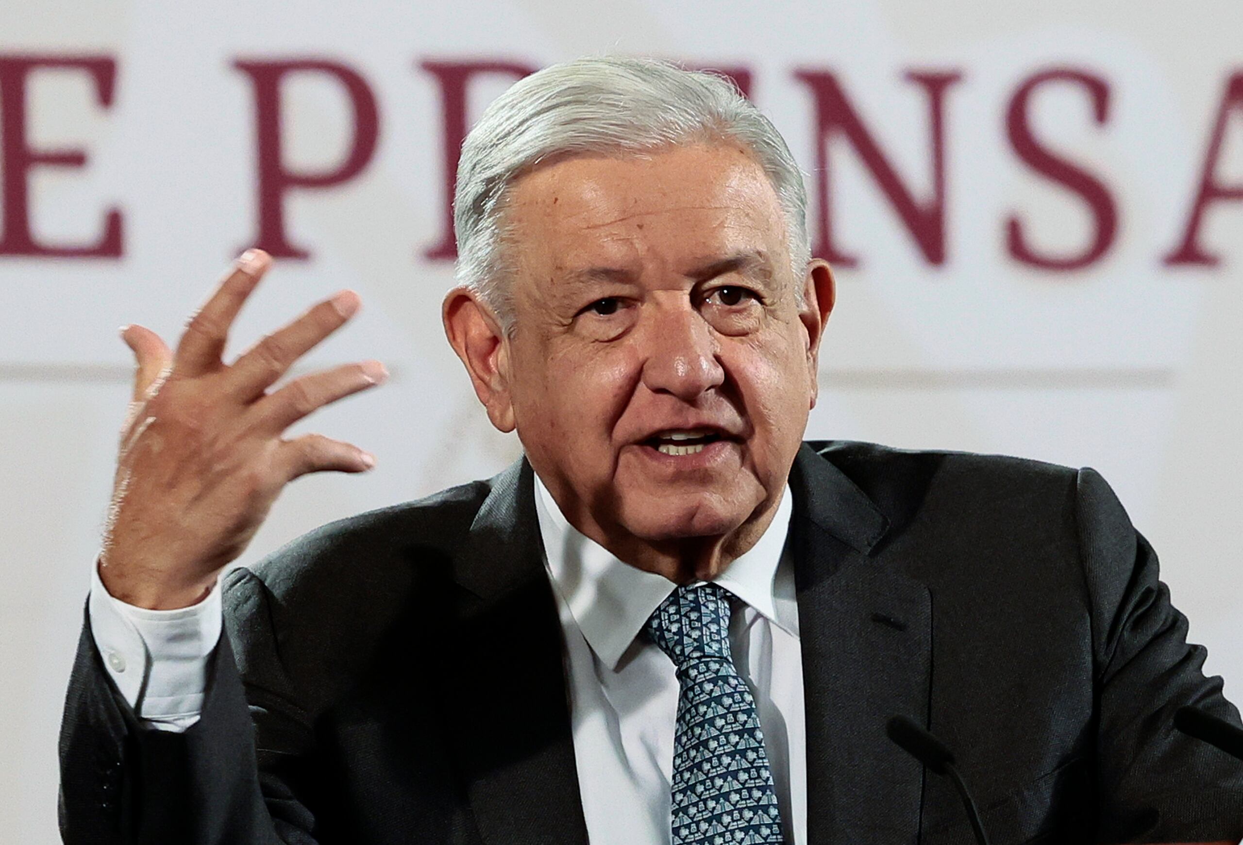 López Obrador manifestó que esperará para opinar sobre el caso de Venezuela al sostener que “la mejor política exterior es la política interior”.