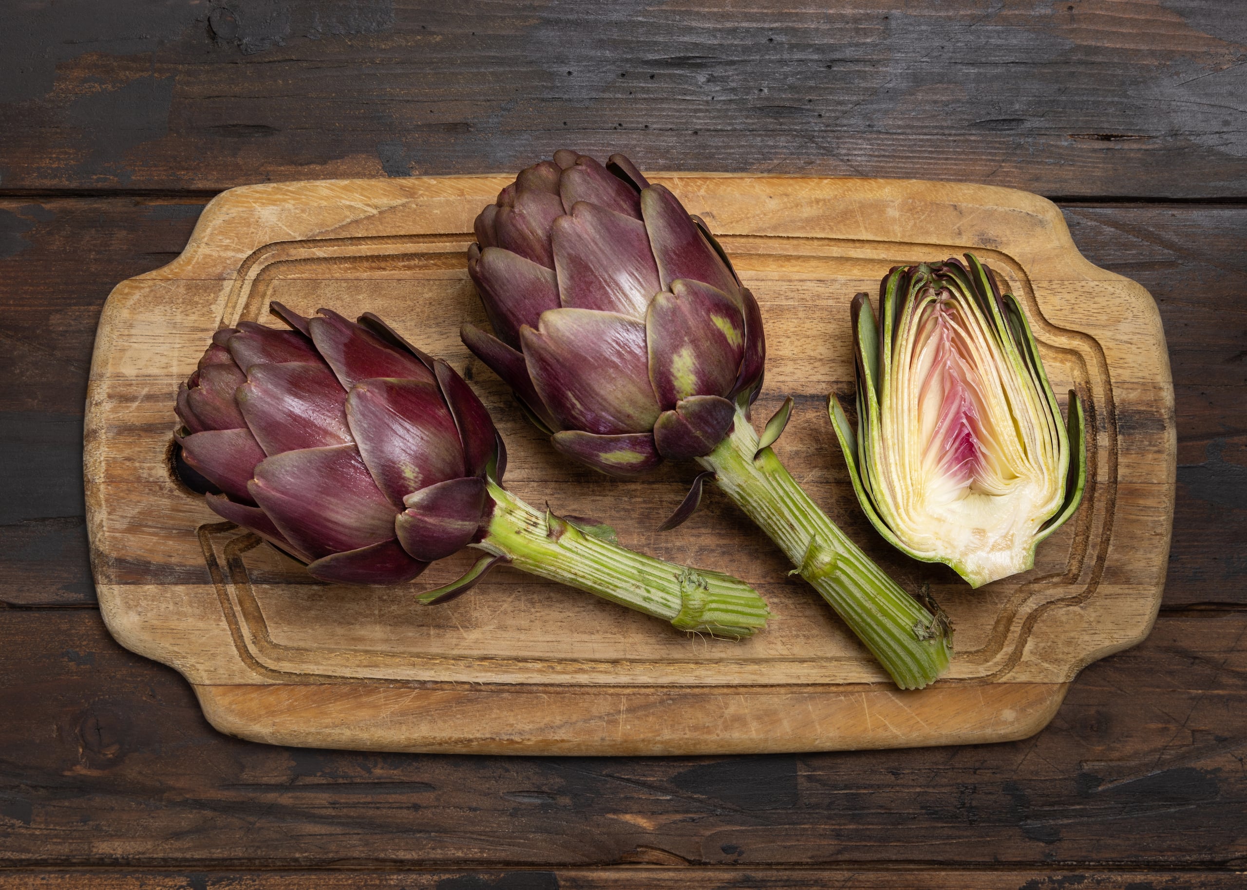 Las alcachofas nos llegan a través de la tradición culinaria española, pero su consumo se remonta al Antiguo Egipto.