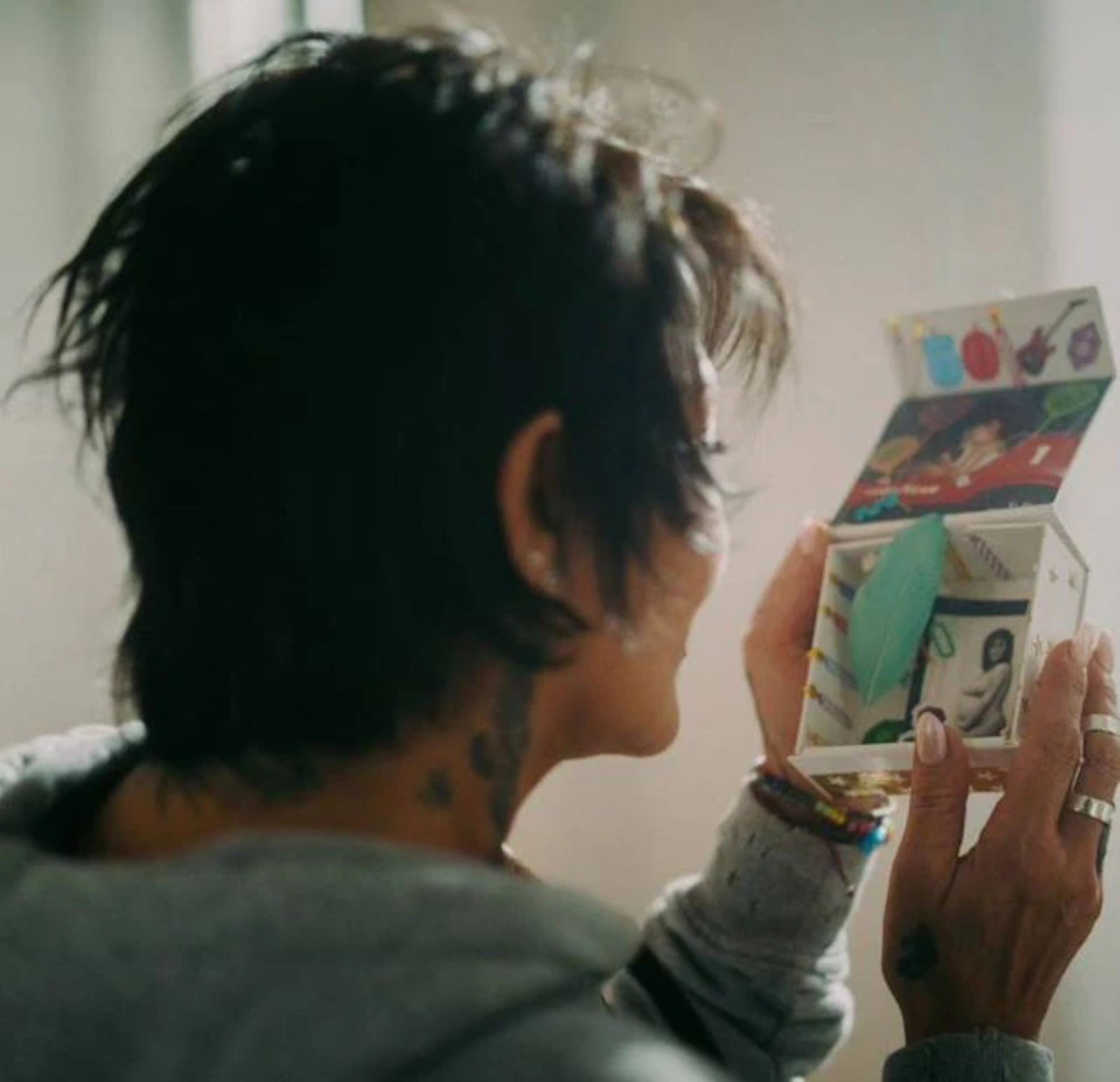 La cantante Alejandra Guzmán sorprendió al publicar esta imagen en las redes sociales.