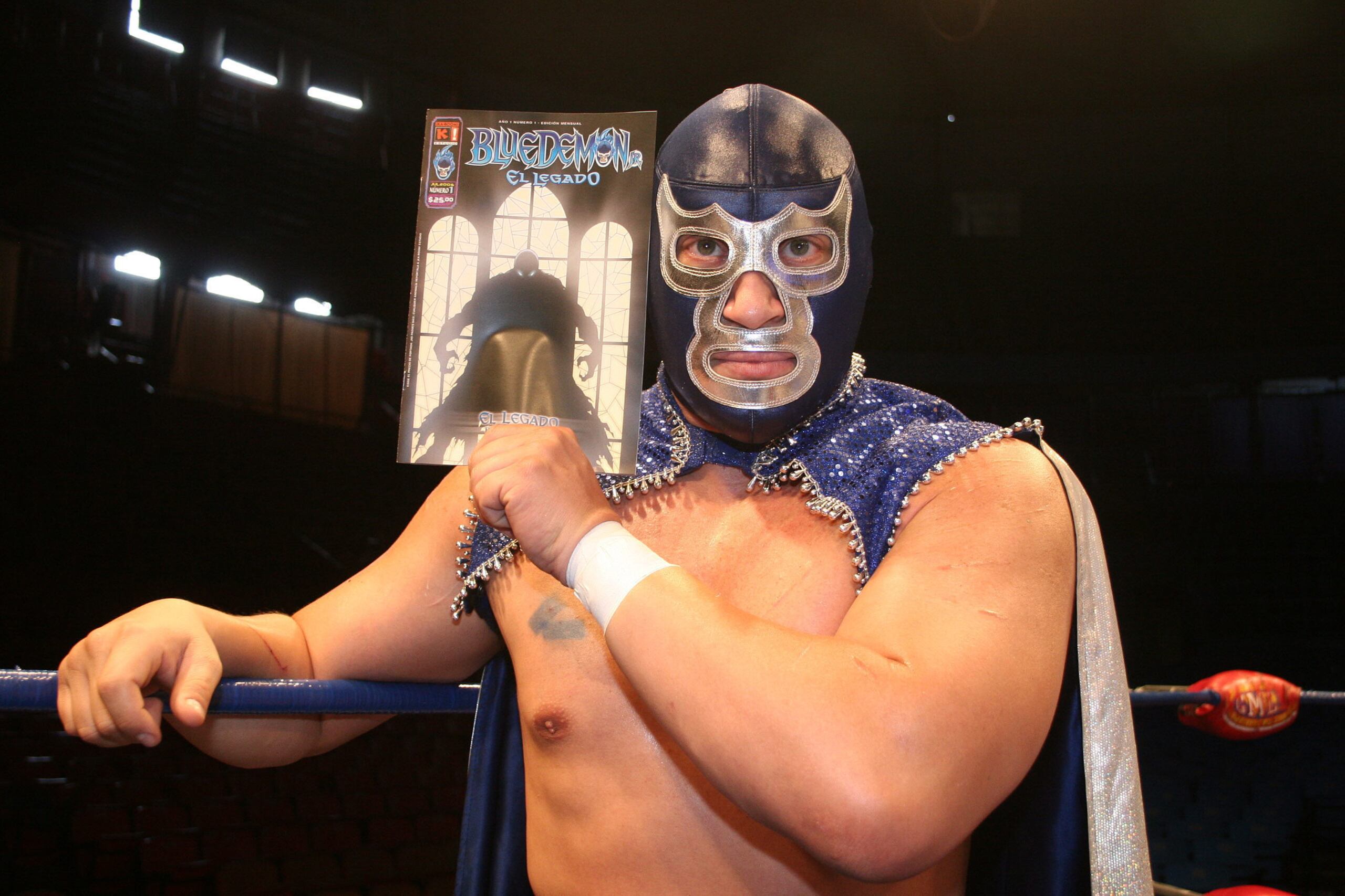 Blue Demon Jr toca el tema de las márcaras y cómo esta pieza de vestimenta ha perdido respeto.