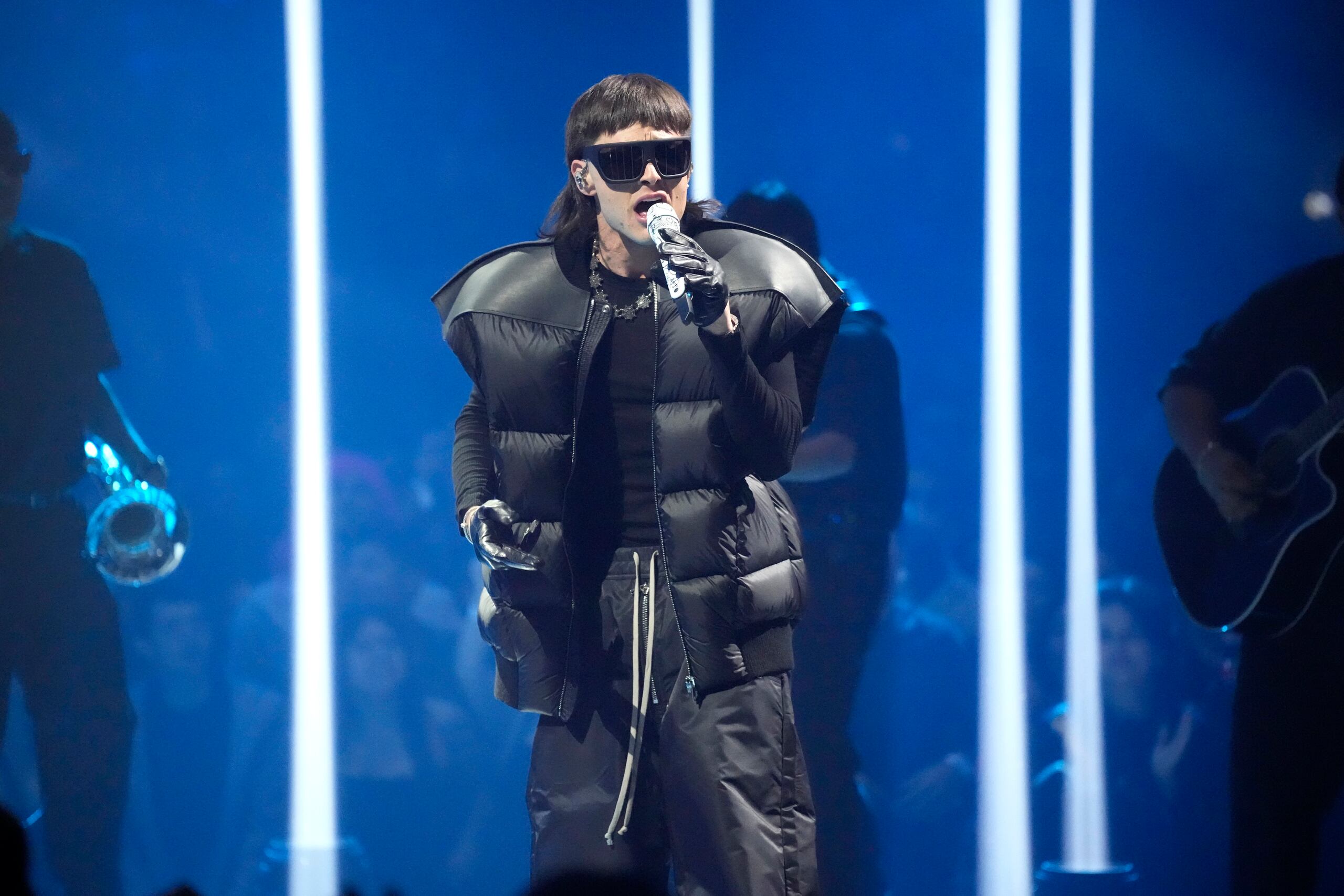 El cantante mexicano Peso Pluma en los Premios MTV