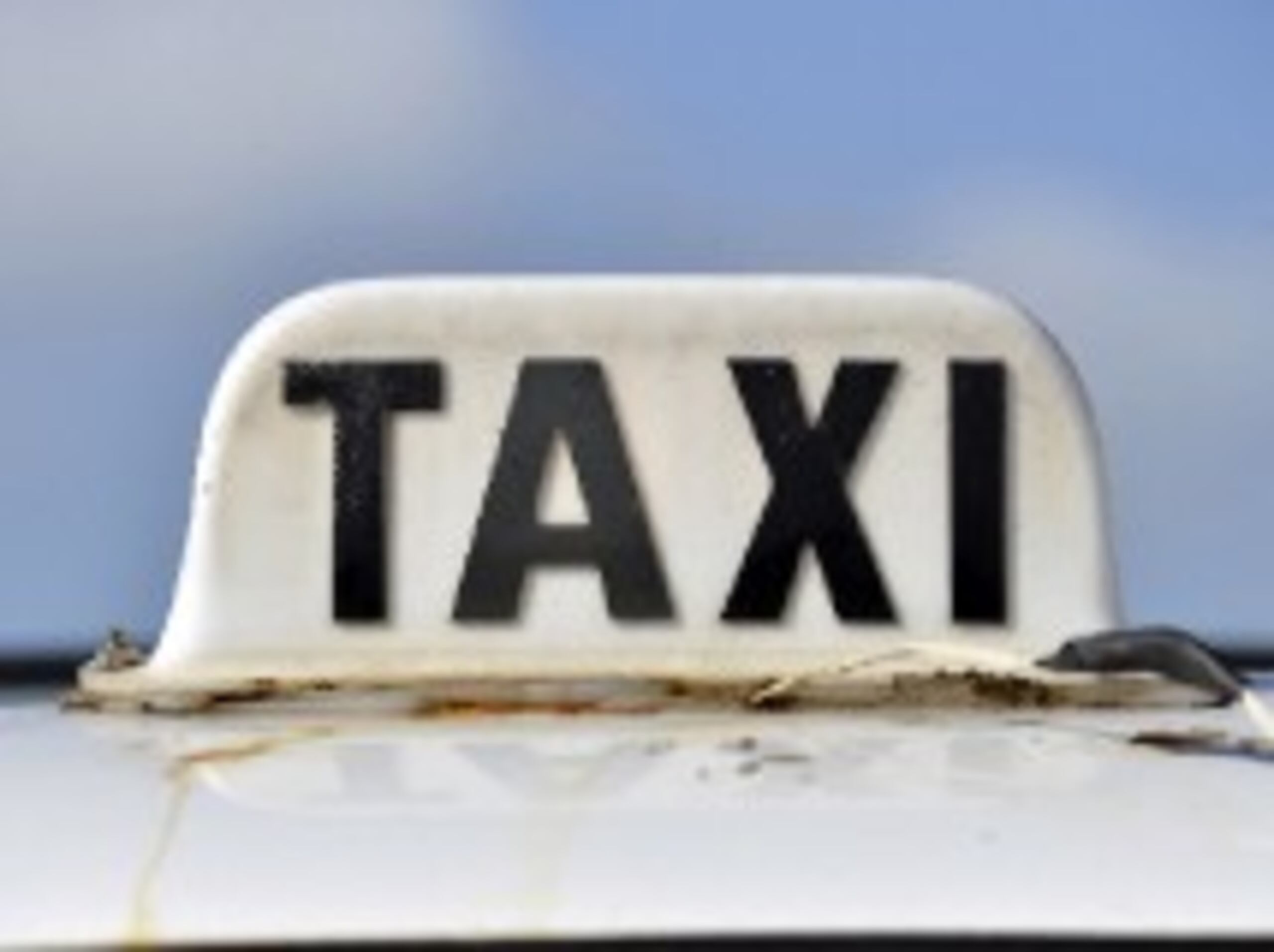 Los taxistas de Uruguay, además de buena parte de las empresas de transporte público en autobús del país, realizaron entre el 8 y el 9 de diciembre varias horas de huelga para exigir medidas contra la inseguridad laboral en el sector. (Archivo / GFR Media)