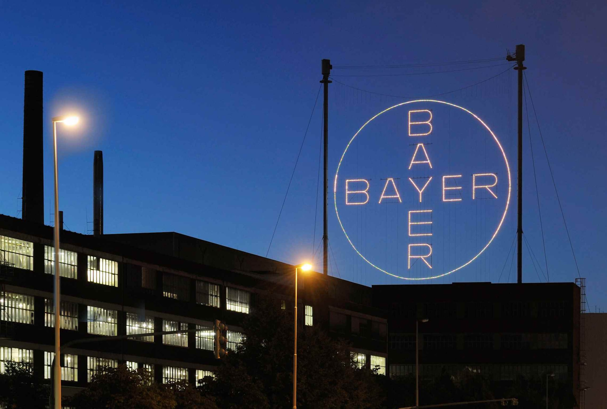 Como parte del acuerdo, Bayer pagará entre $8.8 a $9.6 mil millones, para resolver los litigios actuales de Roundup.