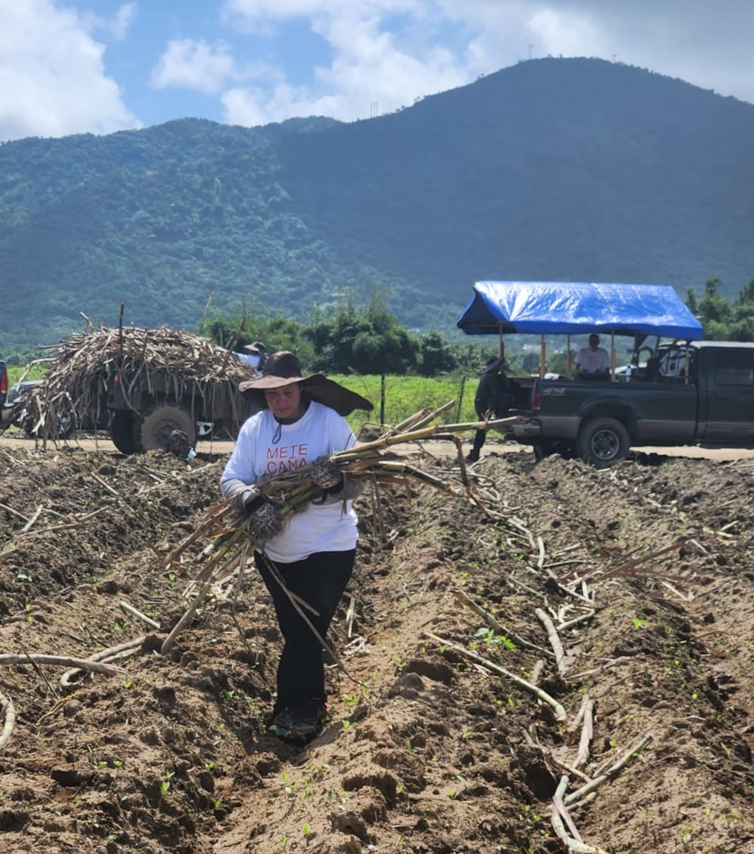 Eva Delgado, residente de Gurabo, es una de las trabajadoras del Yabucoa Rum Company.