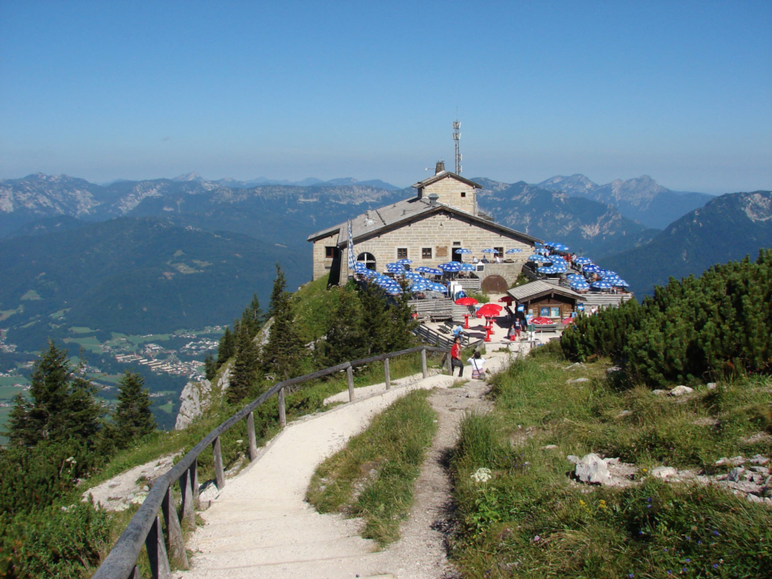 Esta foto del 26 de julio de 2007 muestra el Kehlsteinhaus, o Nido del Águila, construido para Adolf Hitler en 1938 cerca de Berchtesgaden, Alemania.