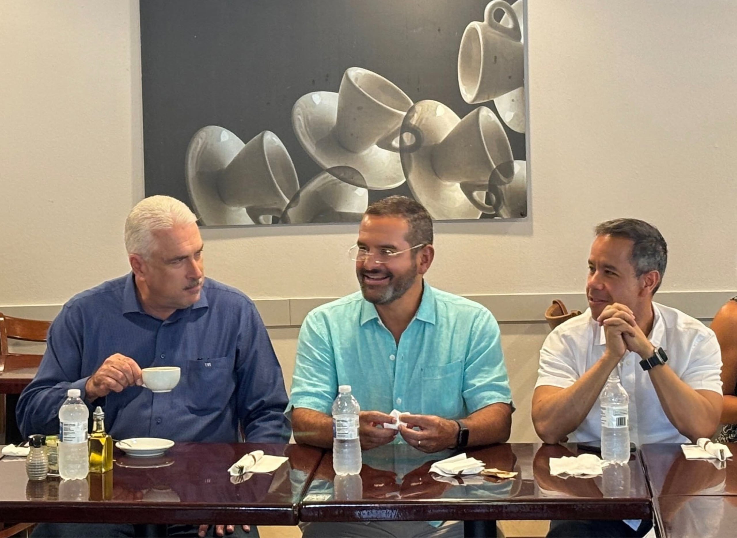 Desayuno convocado por el excónsul dominicano.
FOTO CAPTURA / FACEBOOK Pedro Pierluisi