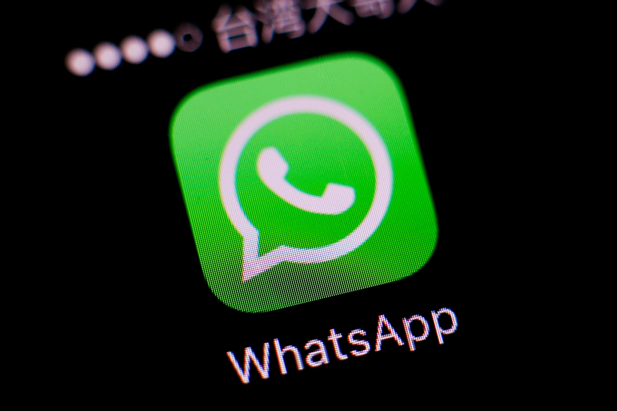 El asaltante divulgó el contenido del teléfono a través de las redes sociales de la propia víctima.
