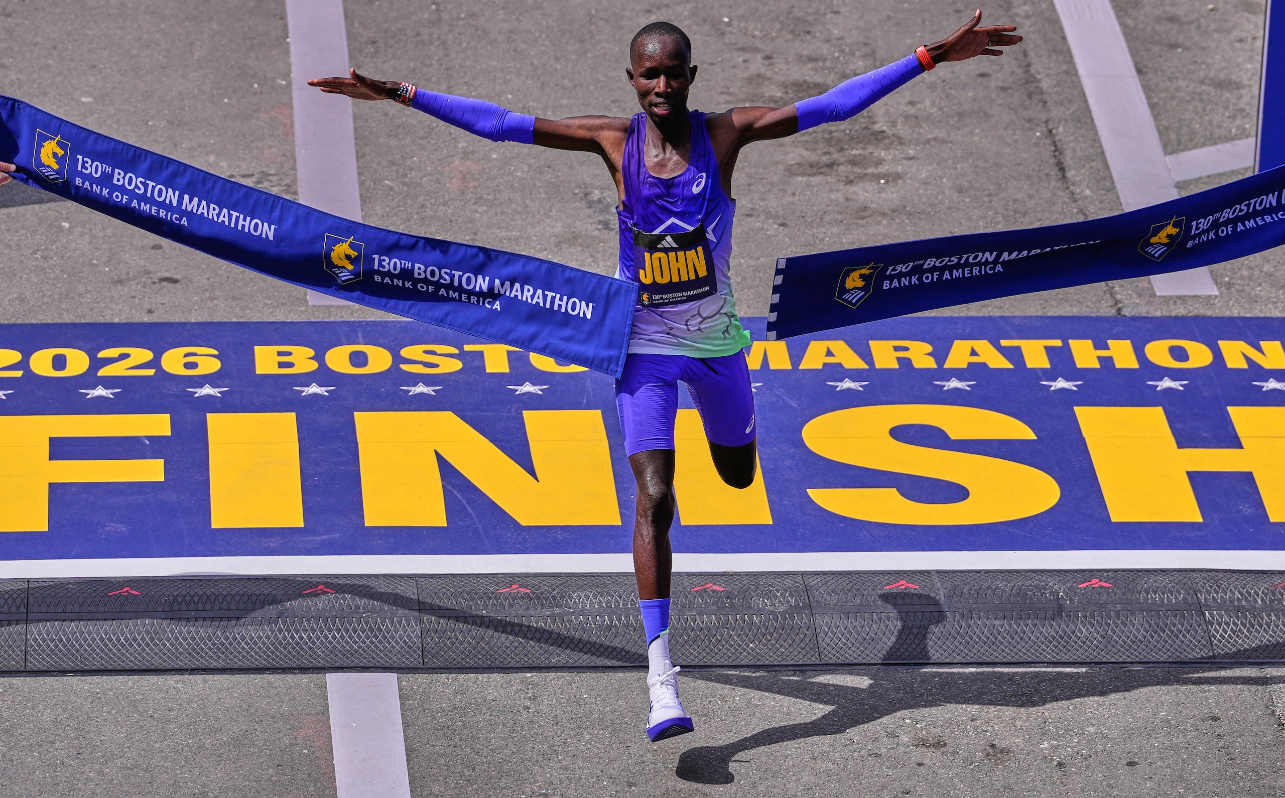 el ganador John Korir.