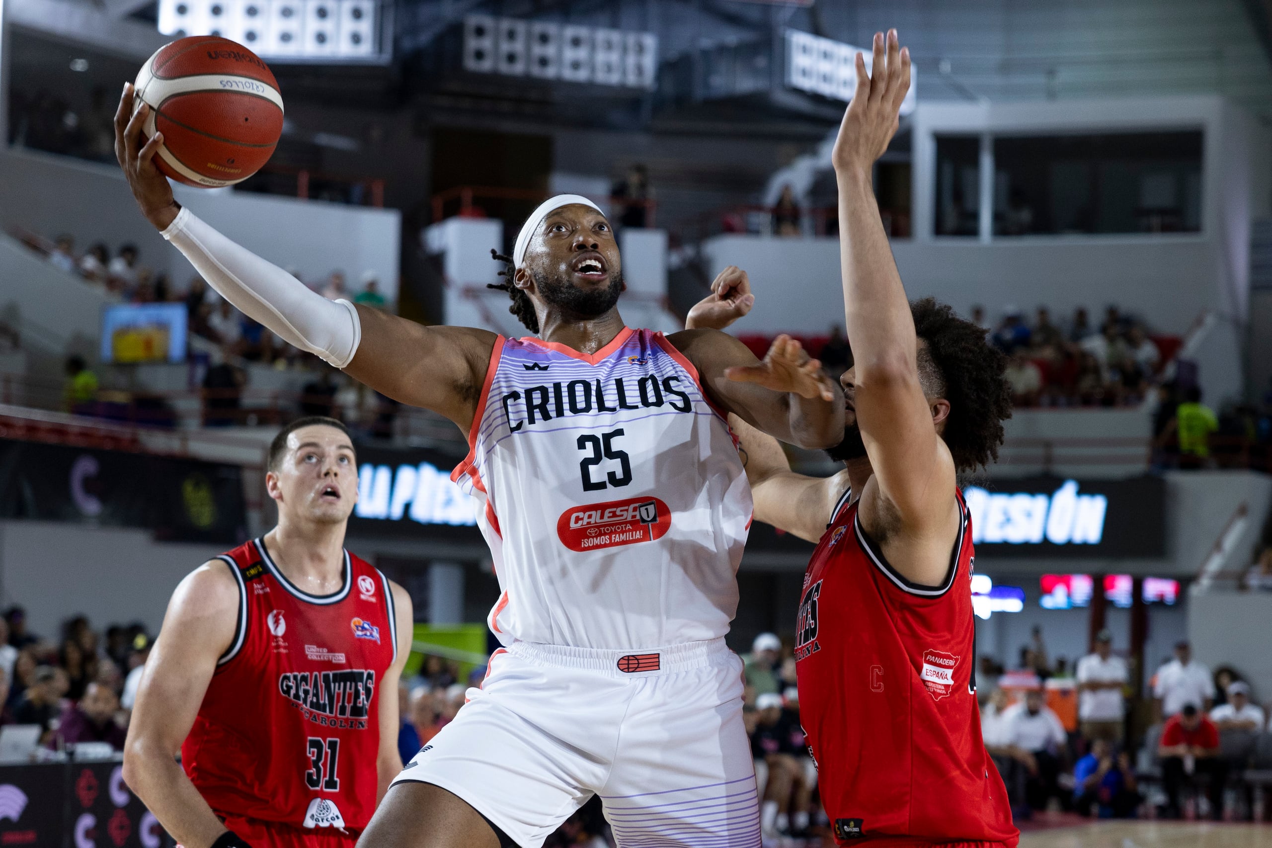 Los Criollos ganaron tres partidos en la pasada semana.
