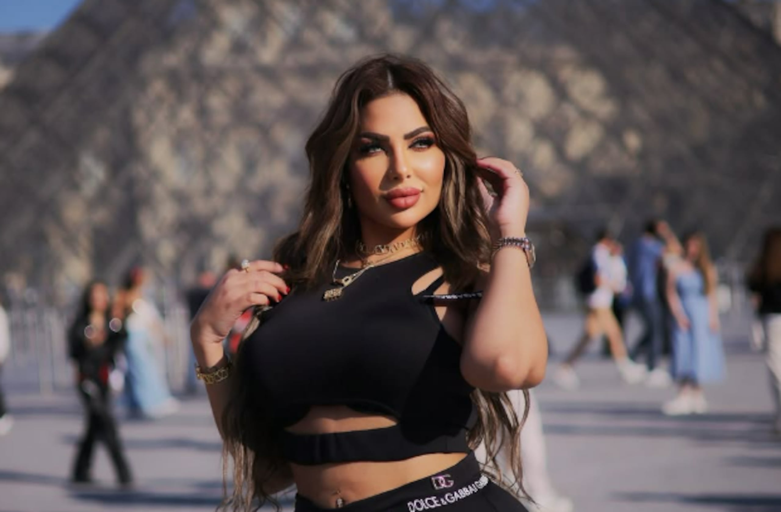Sarah Khalifa, presentadora de televisión egipcia.