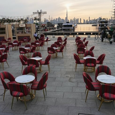 FOTOS: Dubái se vacía por los ataques en Oriente Medio