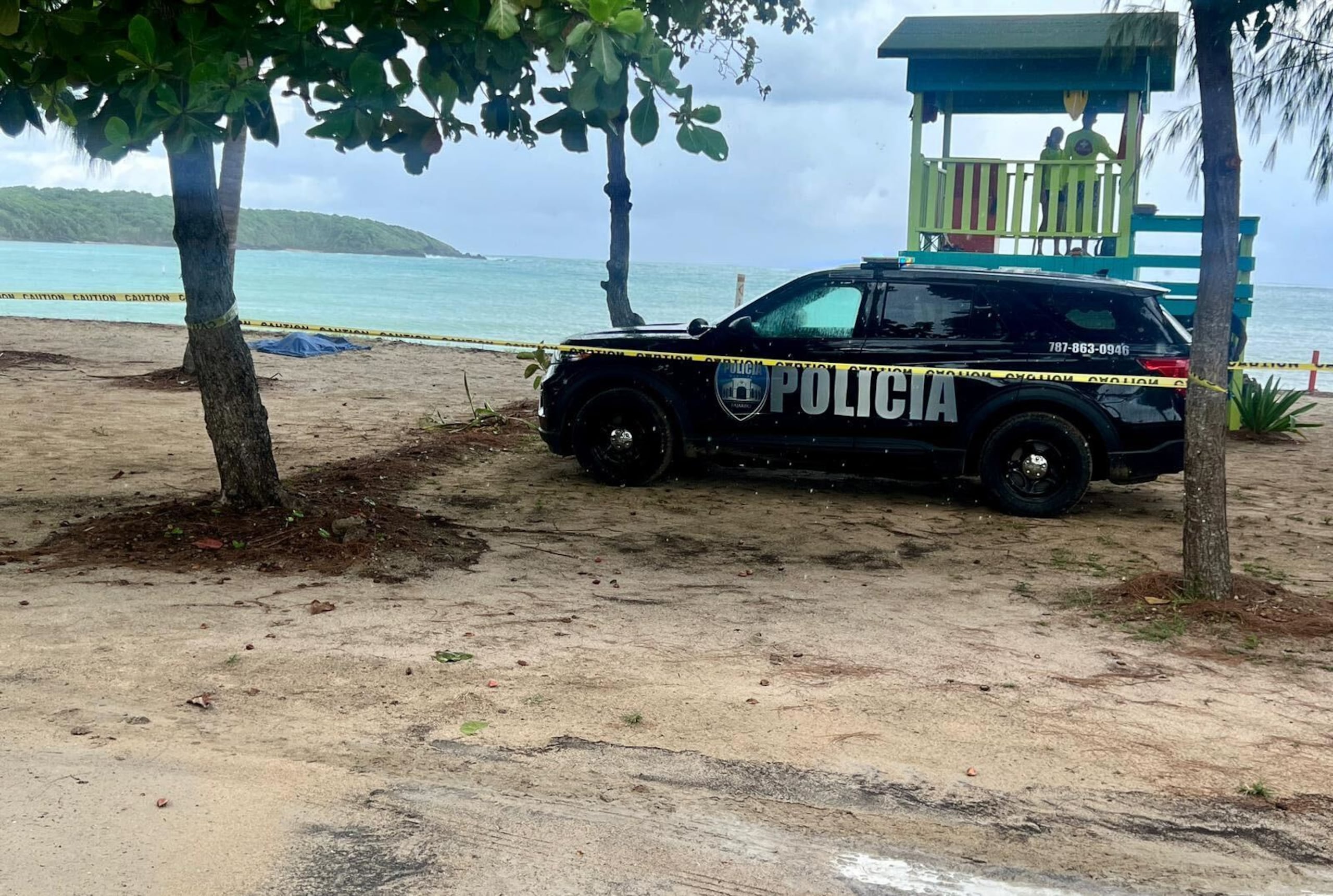 Playa donde se hizo la búsqueda del turista ahogado.