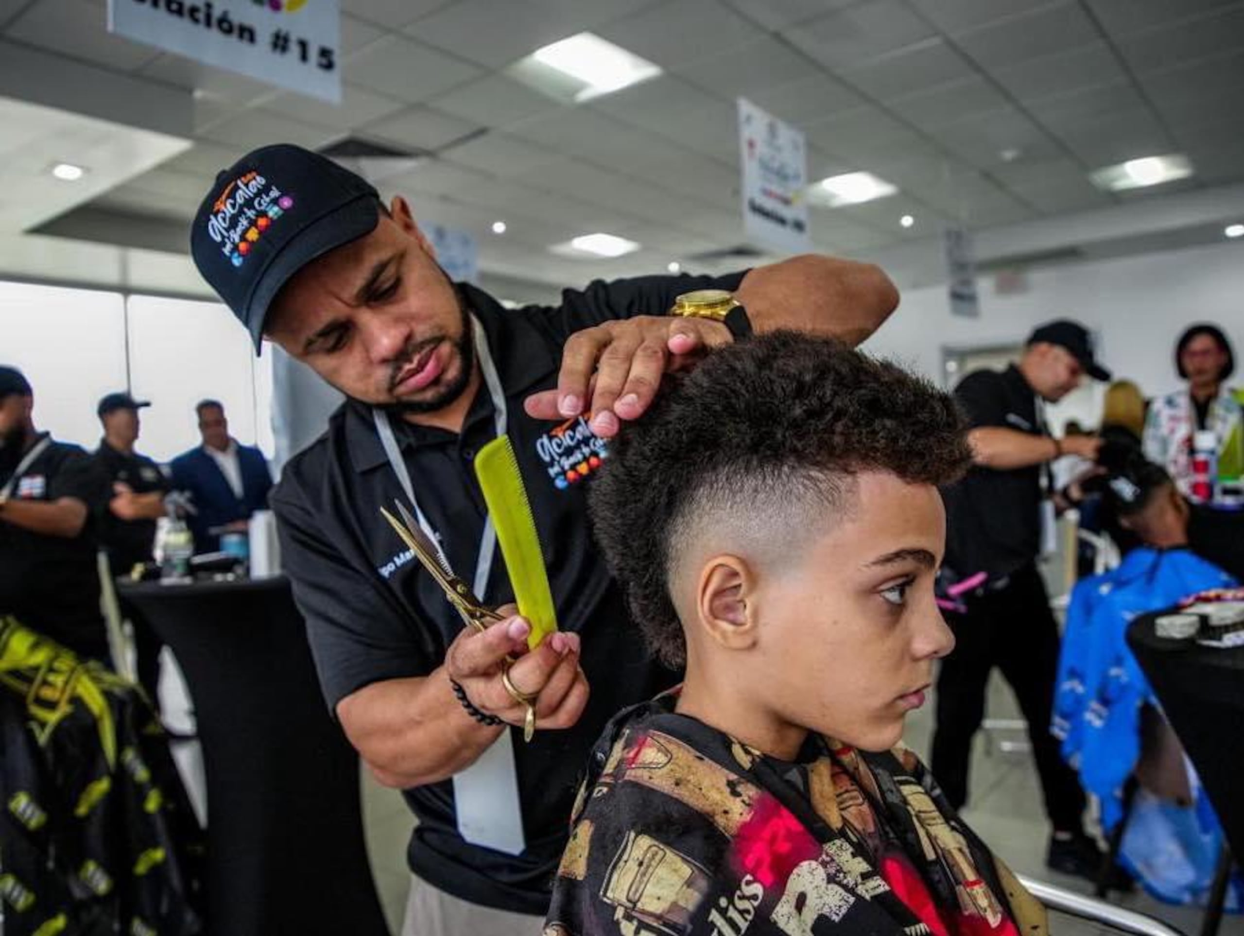La actividad contará con barberos y estilistas voluntarios.