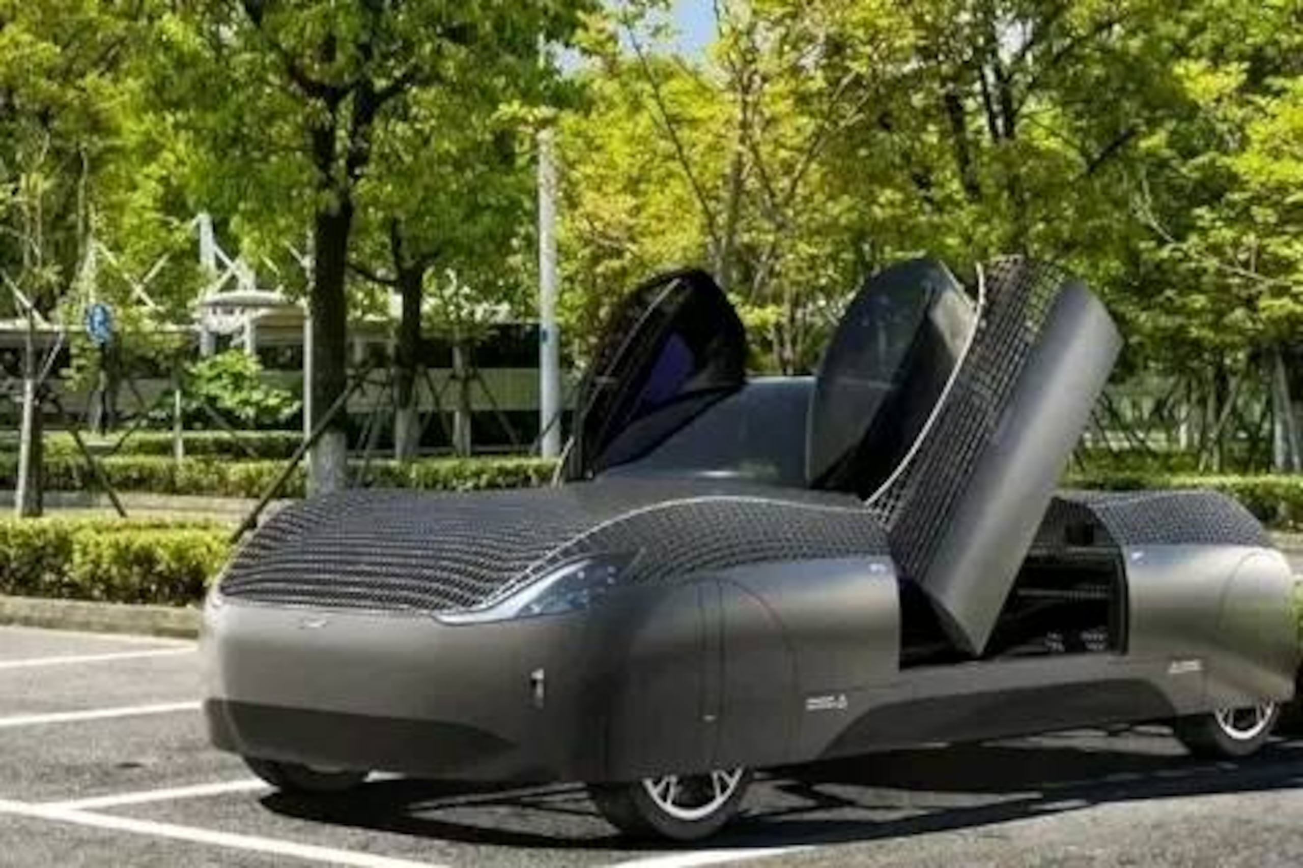 La empresa asegura que ha recibido 2850 pedidos para el vehículo, que se espera comience a comercializarse en el 2026.