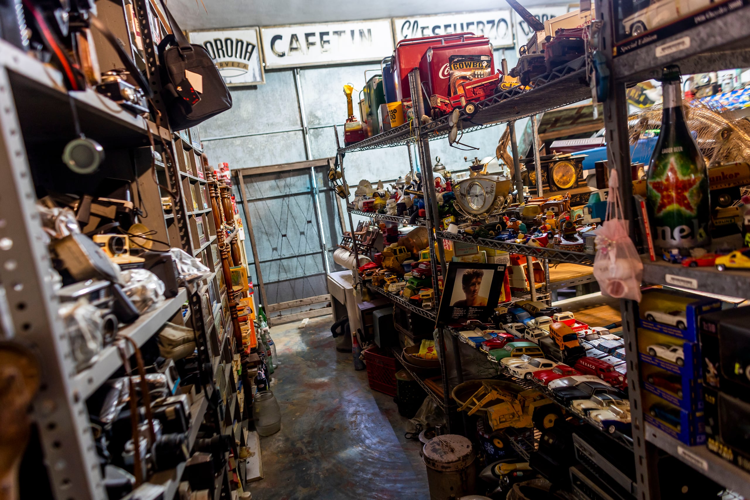 Torres Maldonado no pudo adjudicarle un valor estimado al esfuerzo de toda una vida para adquirir los objetos que componen su colección, aunque reconoce que ha gastado mucho dinero. “