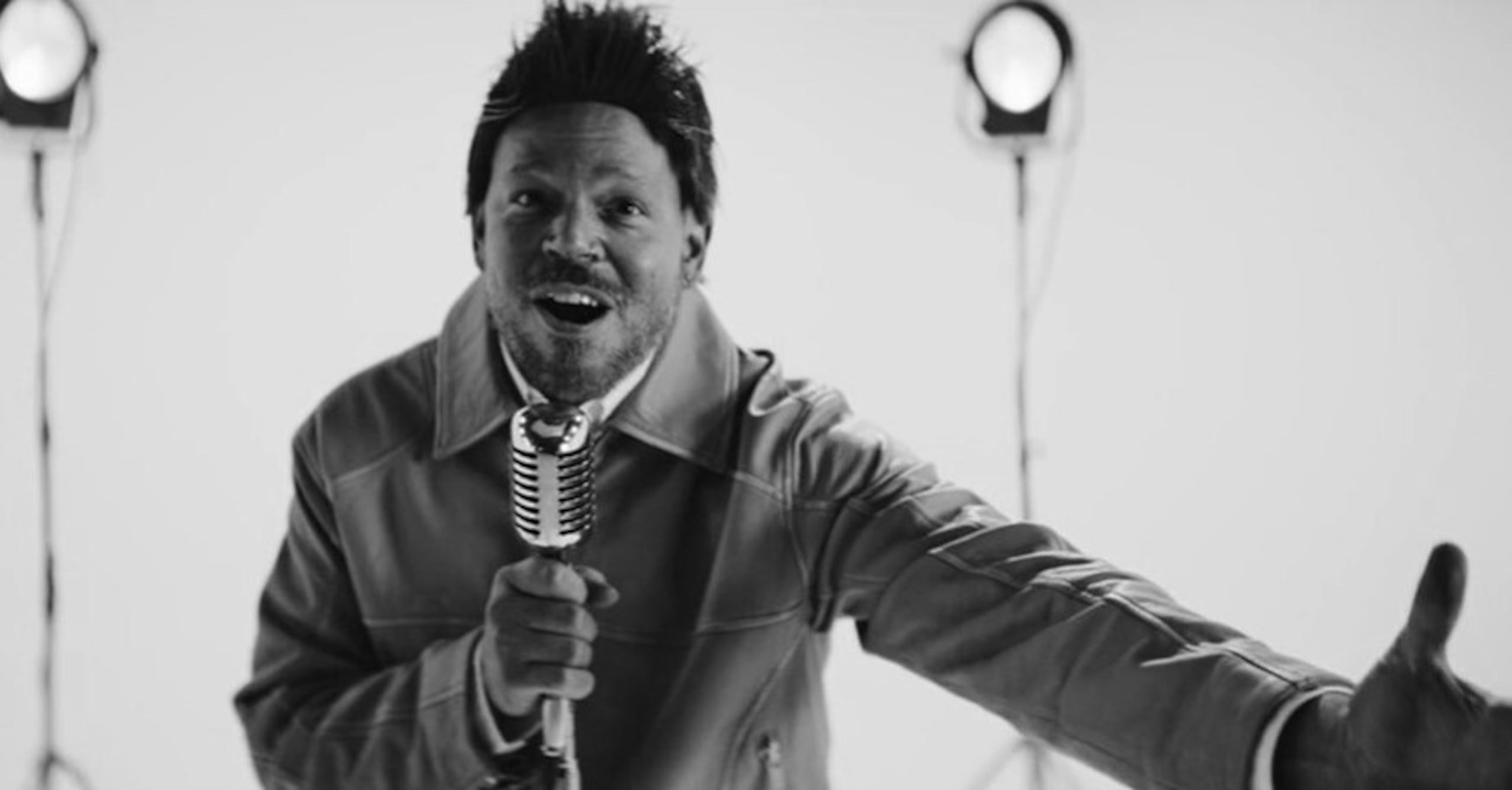 La producción fílmica, de aproximadamente 10 minutos de duración, es una obra dirigida por el mismo René Pérez Joglar.