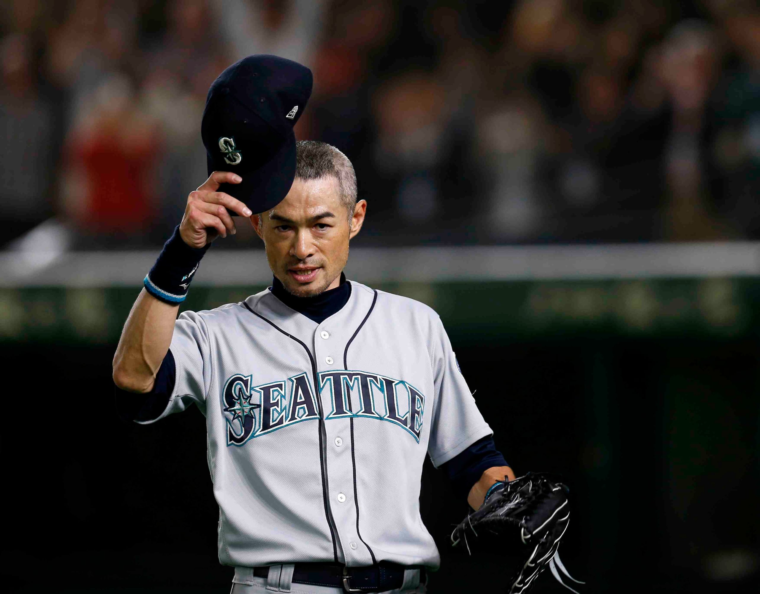 Ya en esta temporada, el gran Ichiro Suzuki se retiró a los 45 años. (AP)