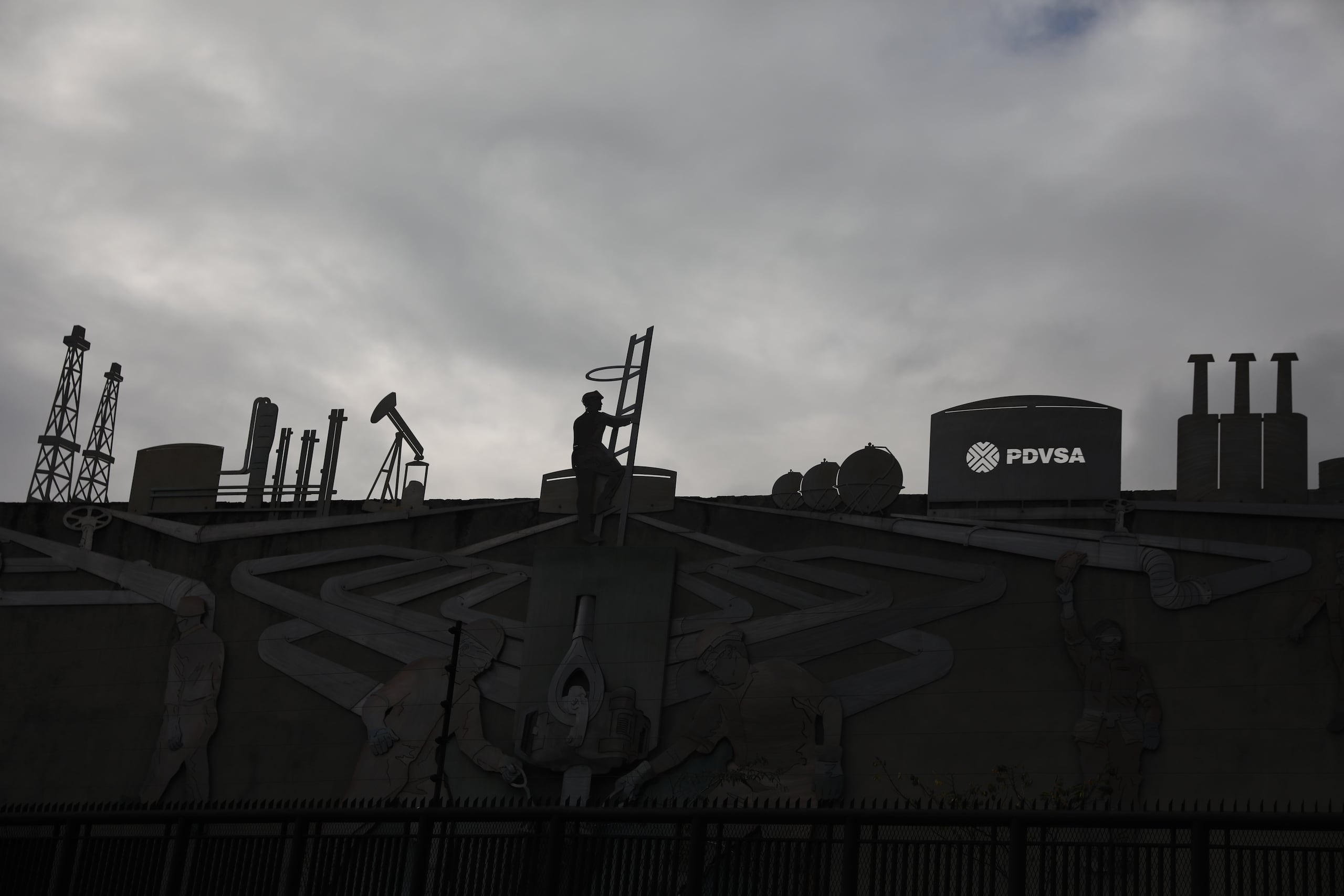 Vista de la sede de Petróleos de Venezuela en Caracas.