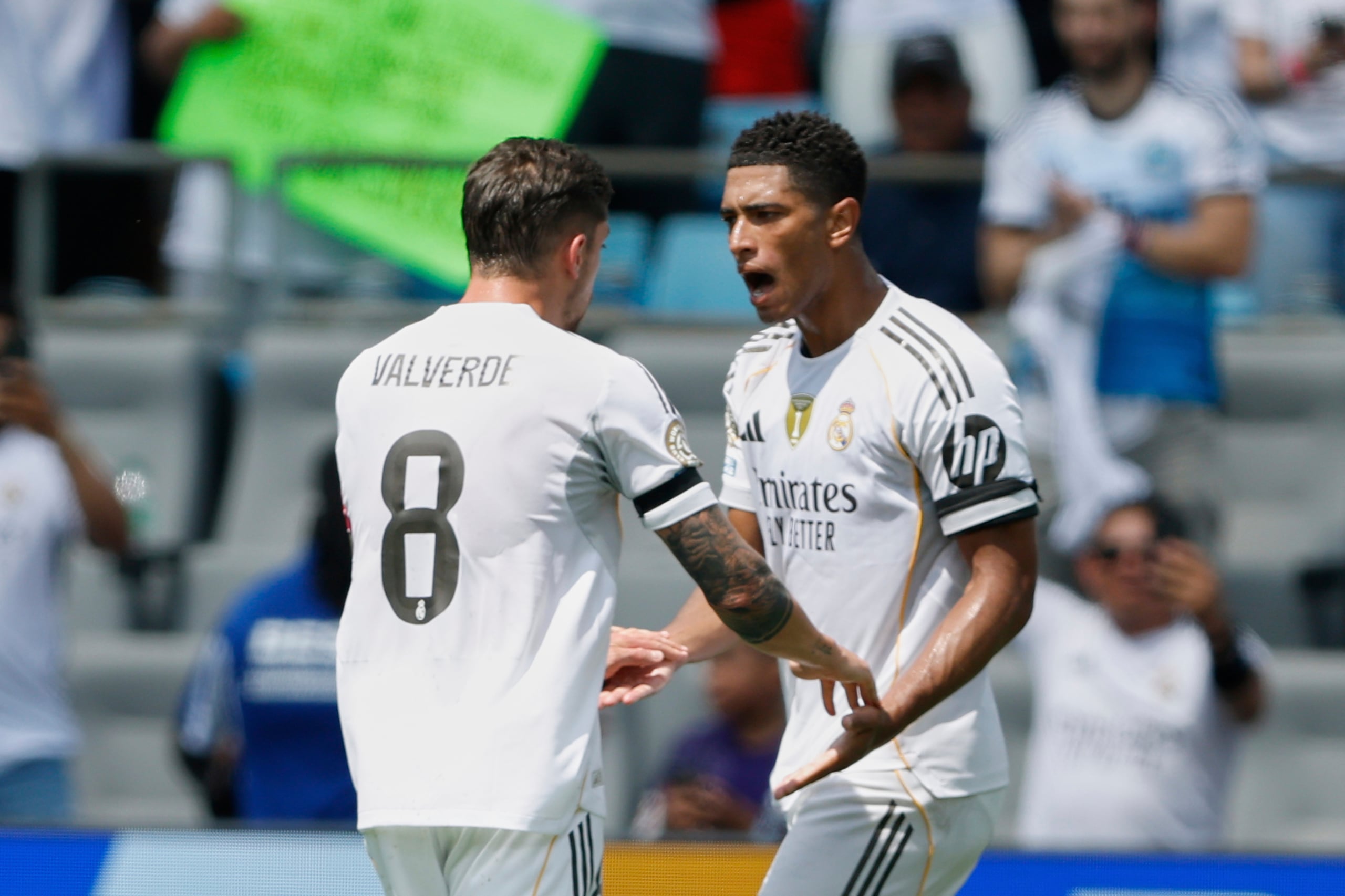 Federico Valverde y Jude Bellingham celebran el primer gol del Real Madrid, anotado por Bellingham, ante Pachuca en el Mundial de Clubes, el domingo 22 de junio de 2025, en Charlotte.