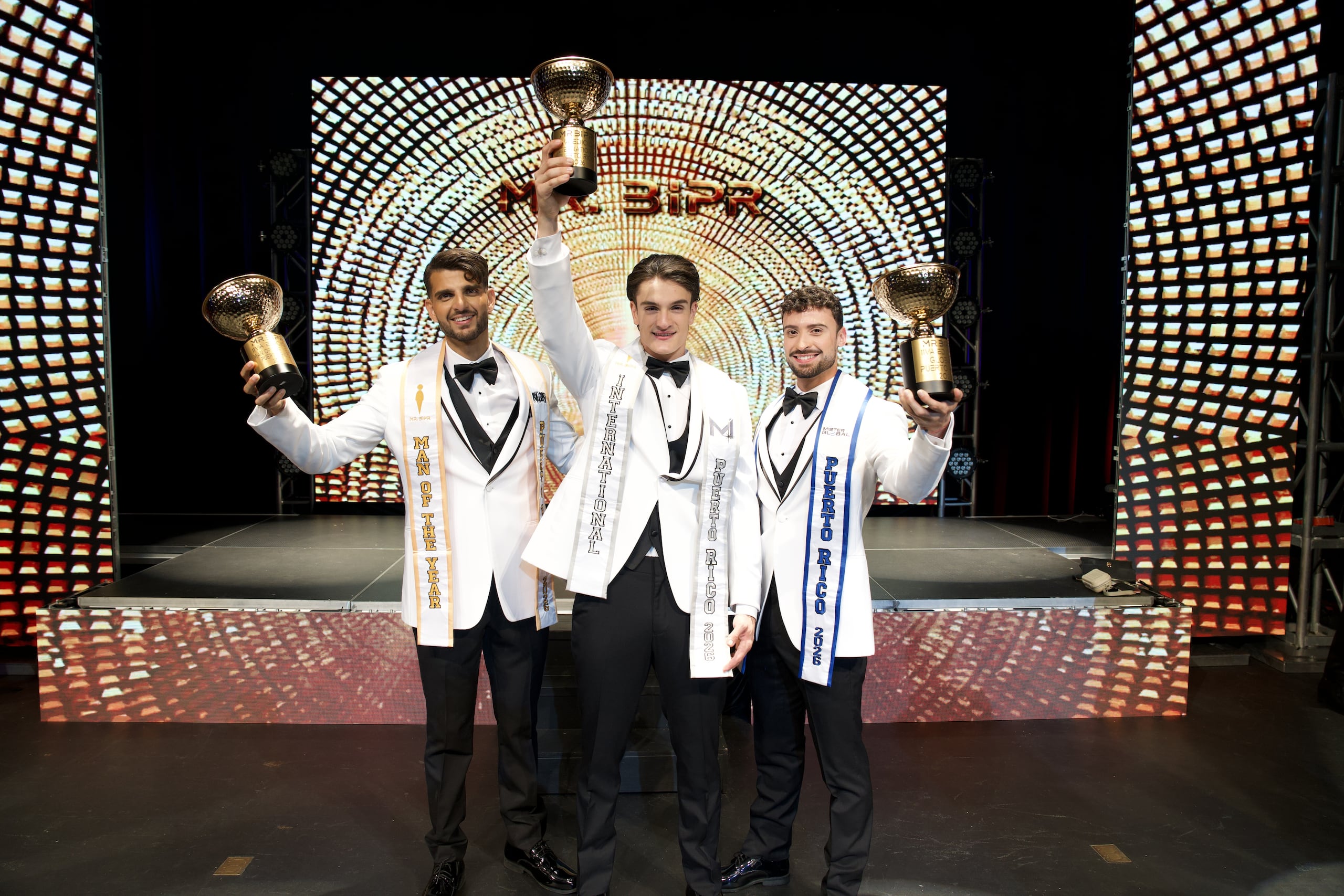 Rafael Pagán, de Arecibo, fue nombrado Man of the Year Puerto Rico 2026; Jomar Rosa de Jayuya fue seleccionado como Mister International Puerto Rico 2026 y Armando Cordero, de Mayagüez, fue designado Mister Global Puerto Rico 2026.