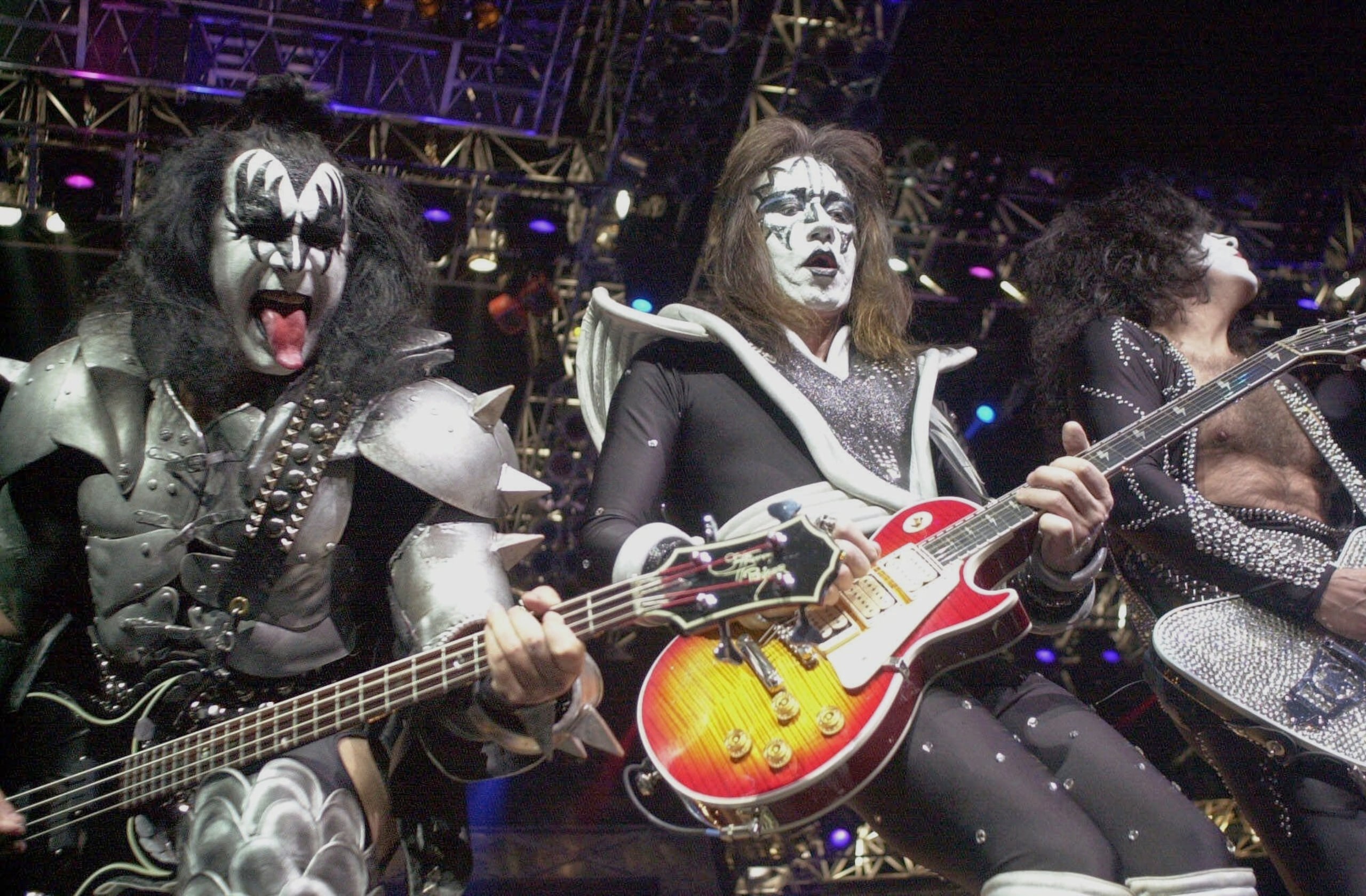 Frehley (al centro) y sus compañeros de banda fueron incluidos en el Salón de la Fama del Rock and Roll en 2014.