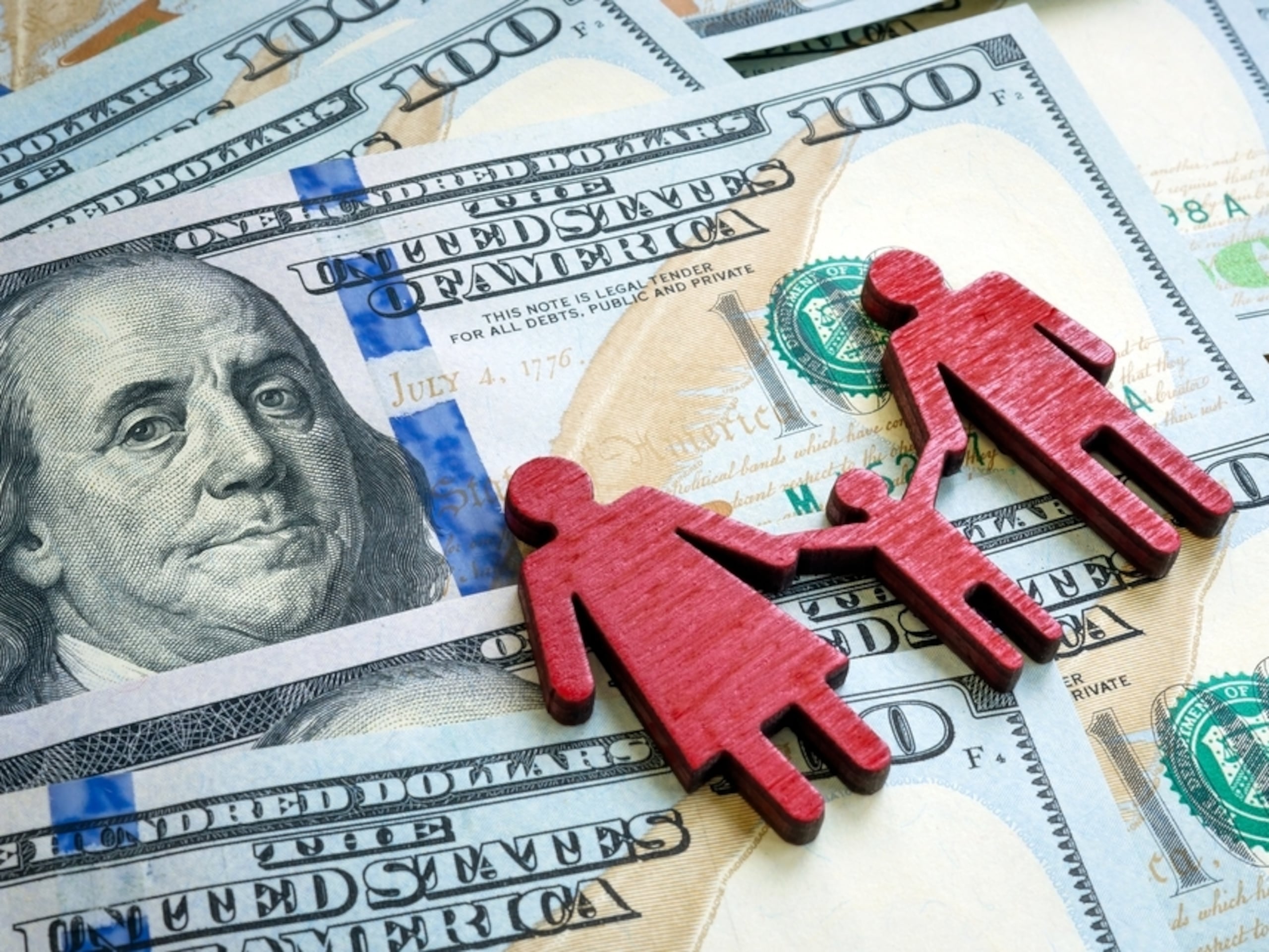 El Crédito Tributario por Hijos es un programa del Gobierno de los Estados Unidos que ofrece un beneficio fiscal a las familias con hijos calificados.