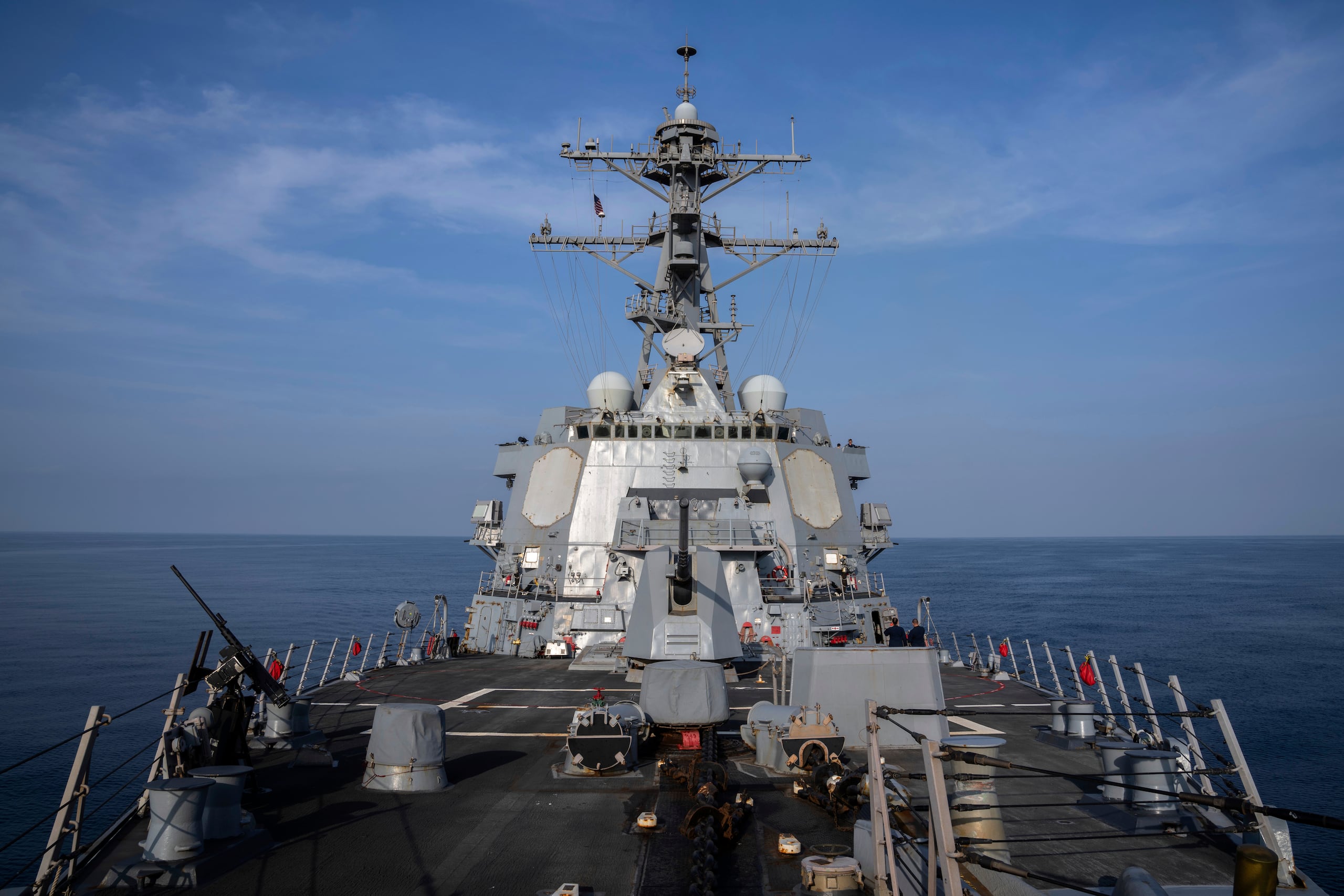 Vista del destructor U.S.S. Gravely (DDG 107), el 13 de febrero de 2024. (AP Foto/Bernat Armangue, Archivo)
