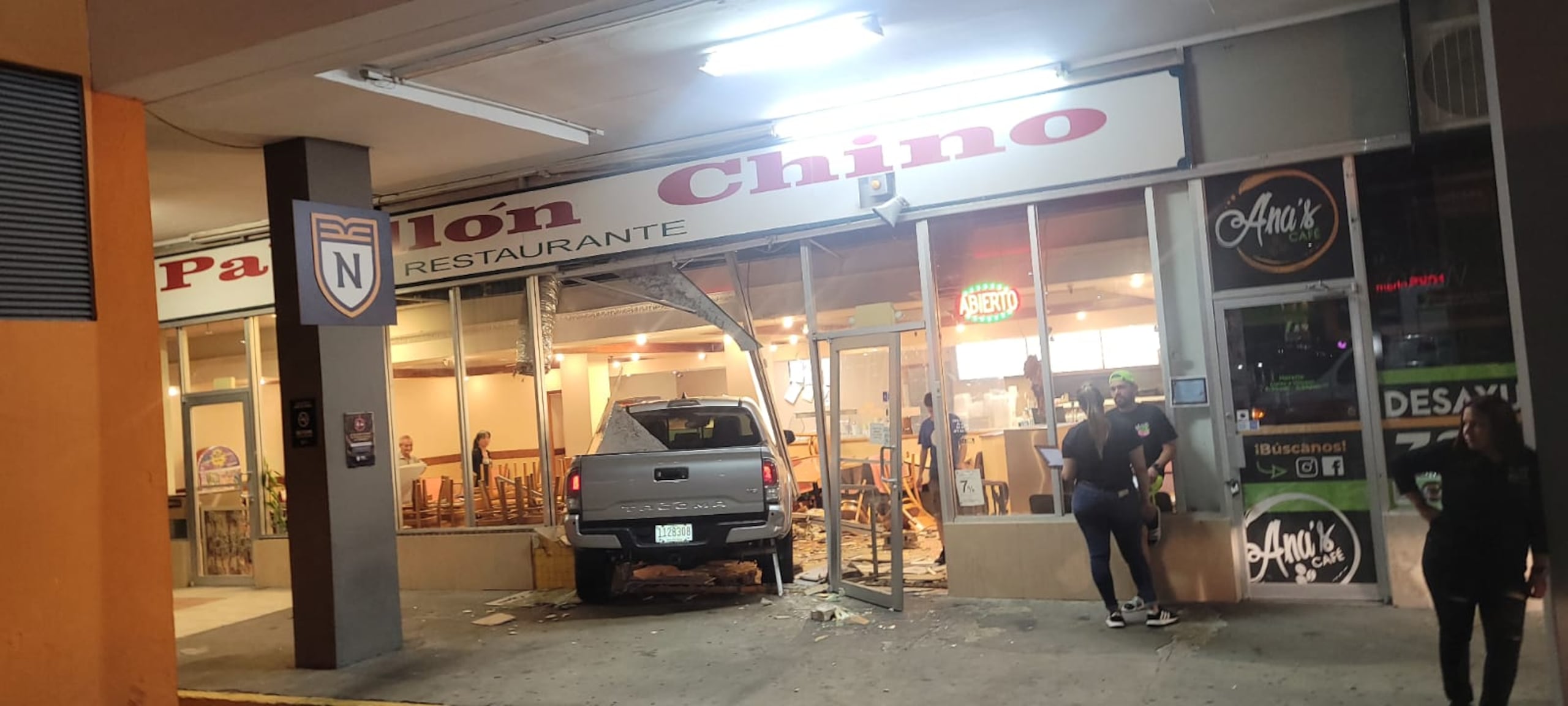 El accidente se reportó a eso de las 9:34 de la noche de ayer, lunes.