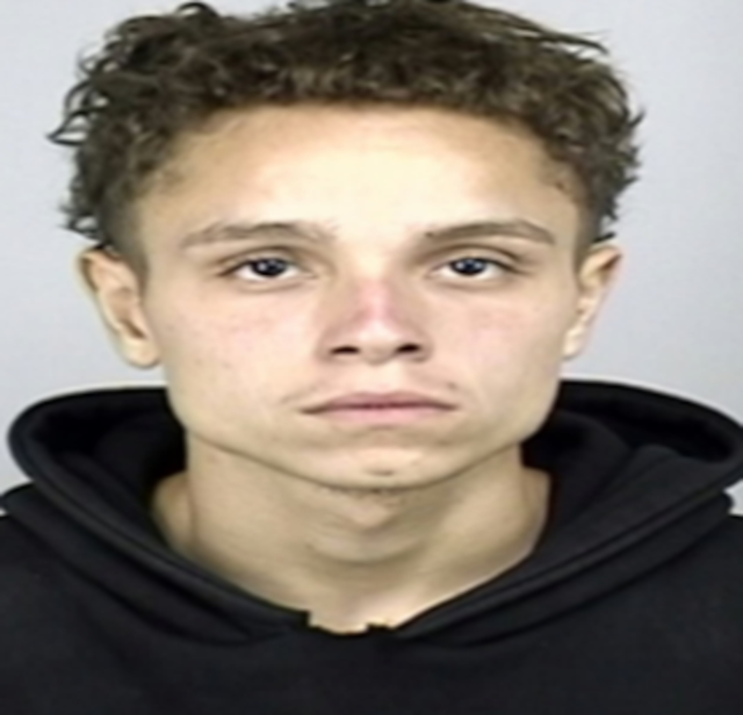 Raymond J. Andino López, prestó la fianza de $20,000, quedando en libertad hasta la vista preliminar.