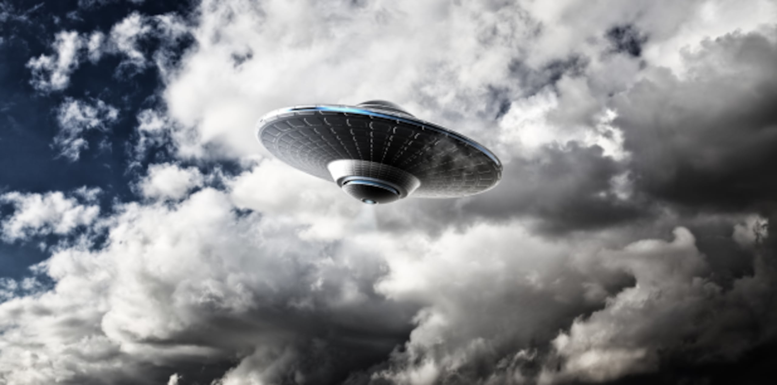 De acuerdo con el periódico, el programa ha estado analizando vídeos y grabaciones sonoras sobre incidentes con ovnis. (Shutterstock)