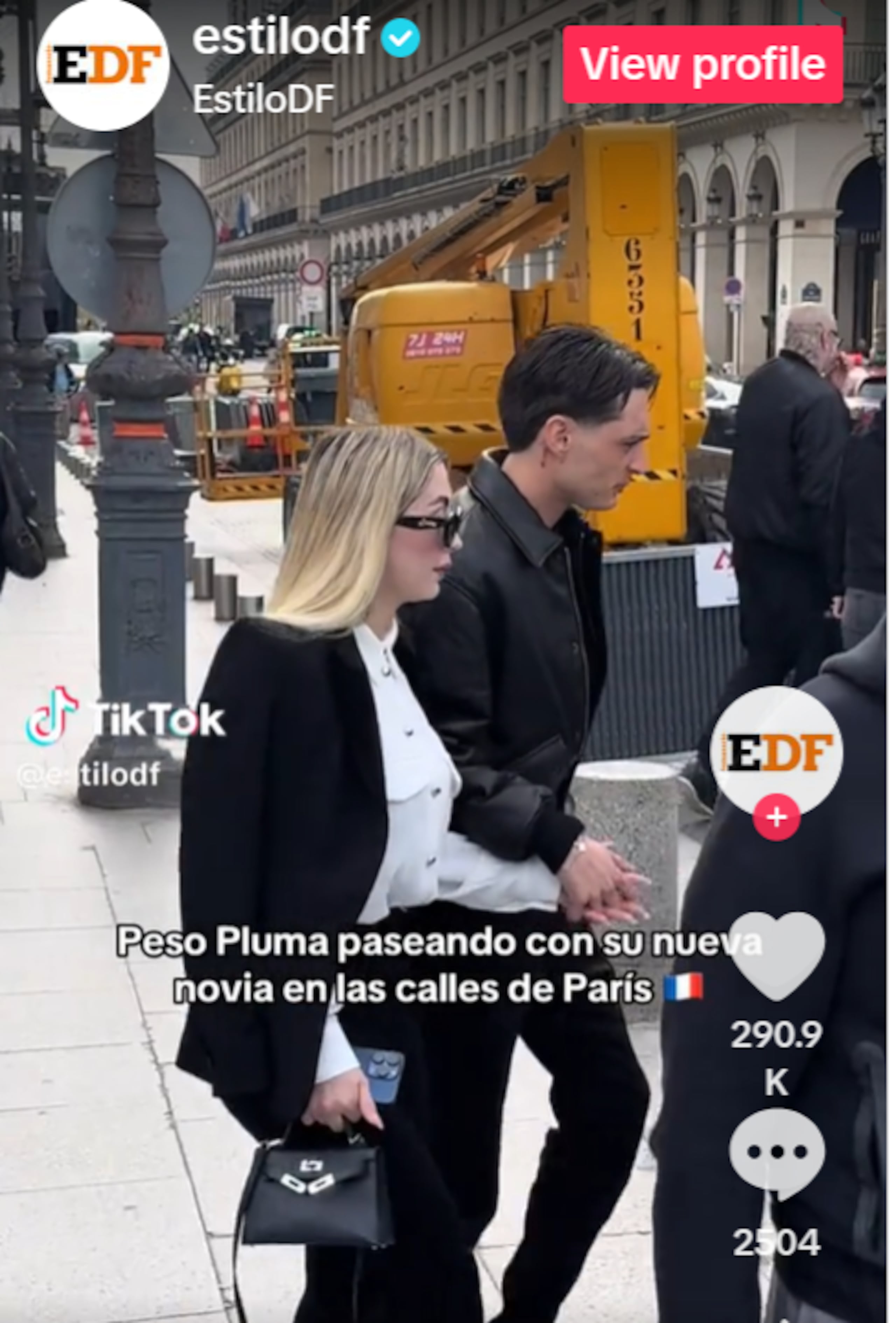 Peso Pluma aparece en las calles de París con nuevo romance