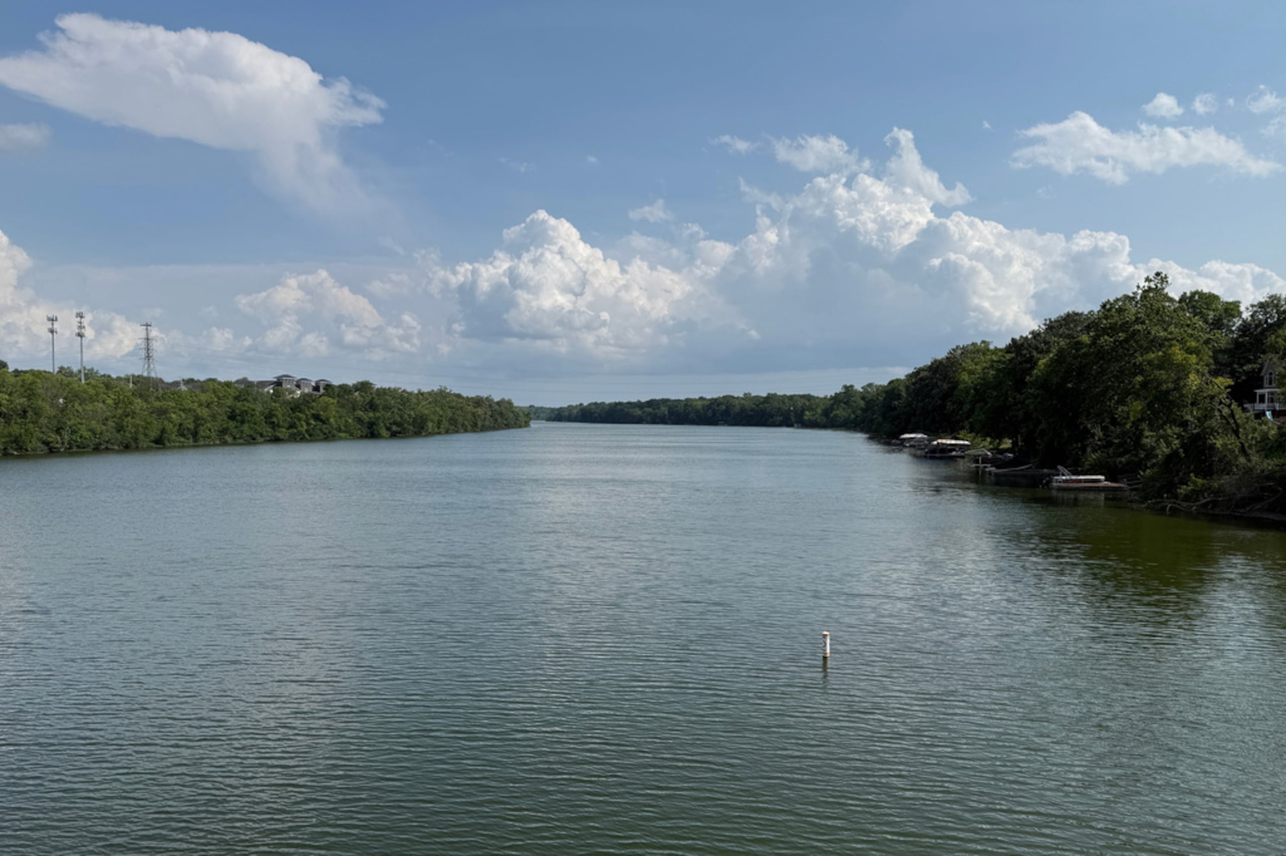El río Scioto se observa cerca de la Reserva Hayden Falls el martes 21 de julio de 2026, en Dublin, Ohio.