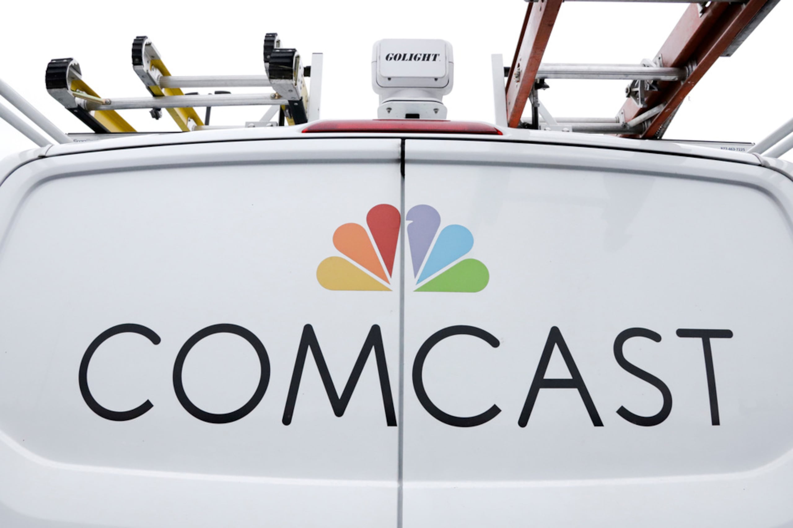 Comcast, con sede en Filadelfia, seguirá prestando servicios de internet a clientes residenciales y empresariales.