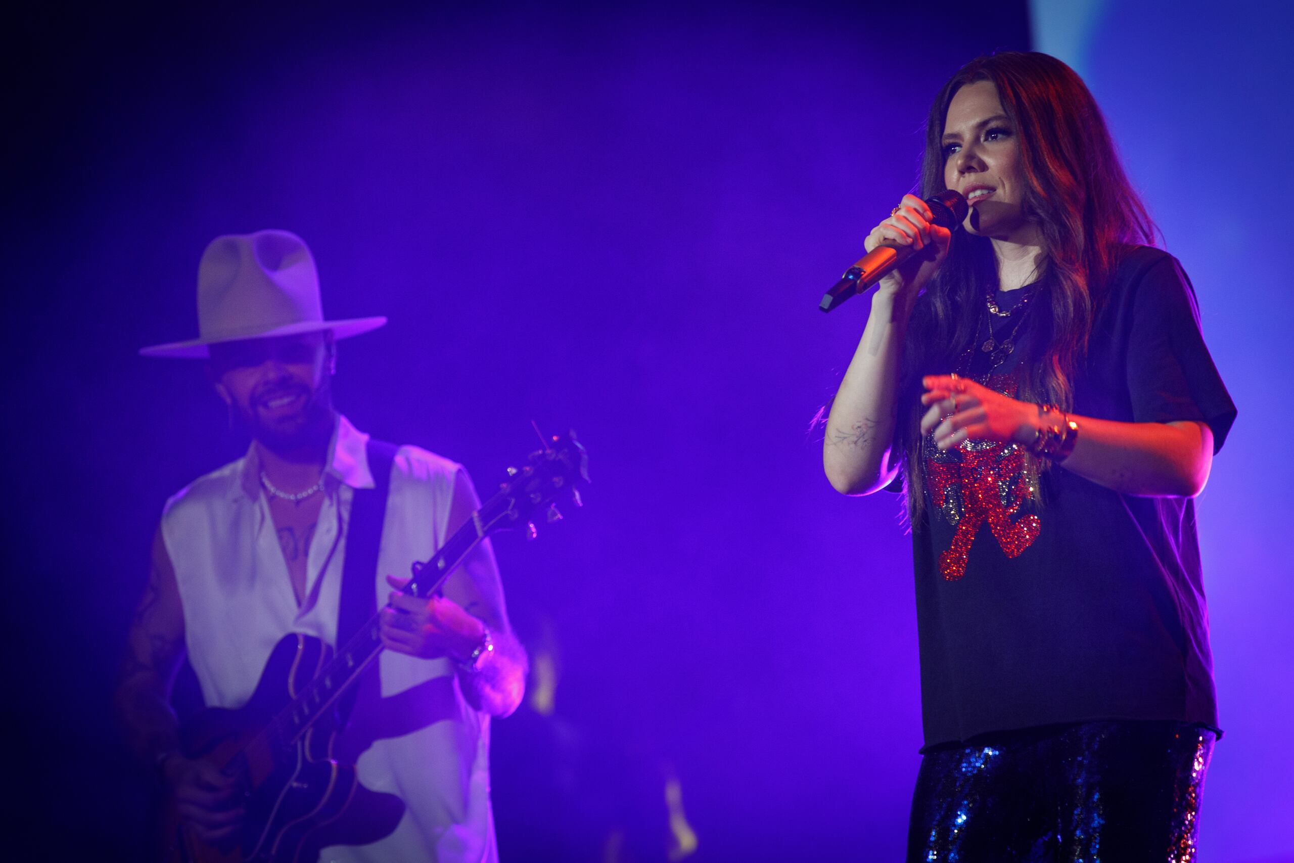 El dúo de música pop mexicano Jesse & Joy, conformado por los hermanos Jesse y Joy Huertas, ha dejado una marca imborrable en la industria musical.