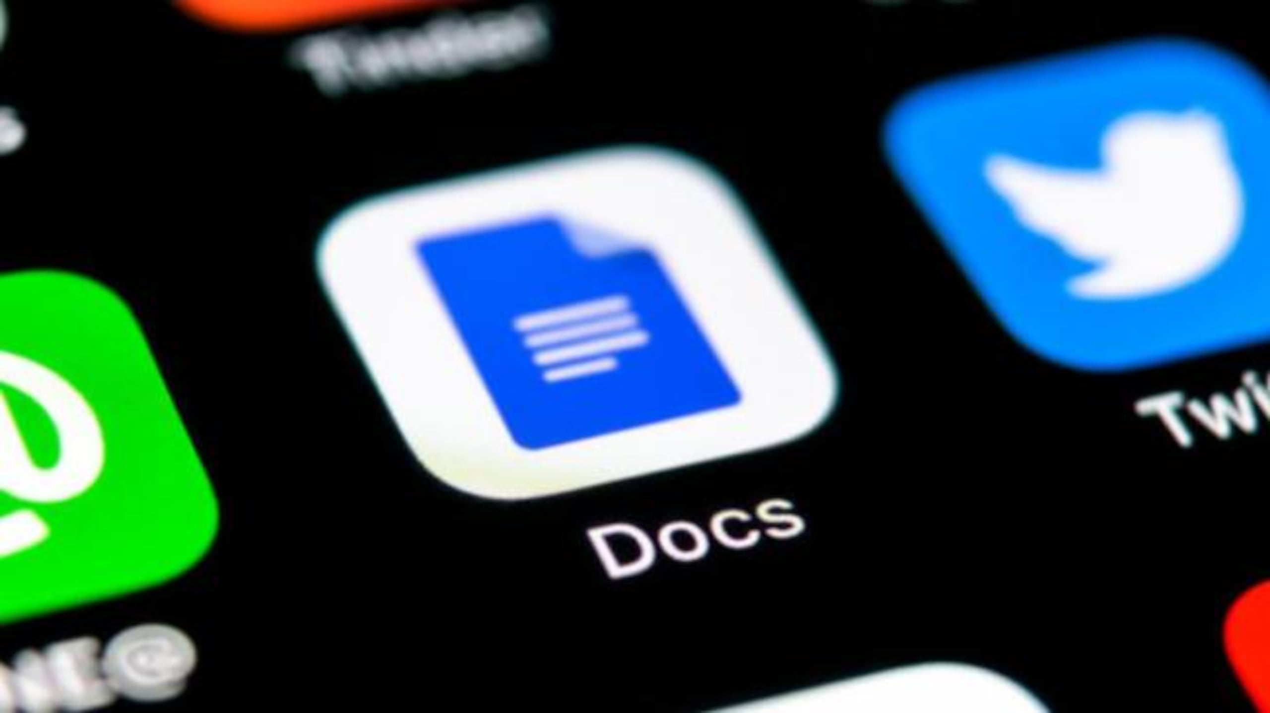 Google Docs permite crear o colaborar en documentos online en tiempo real y con cualquier dispositivo.