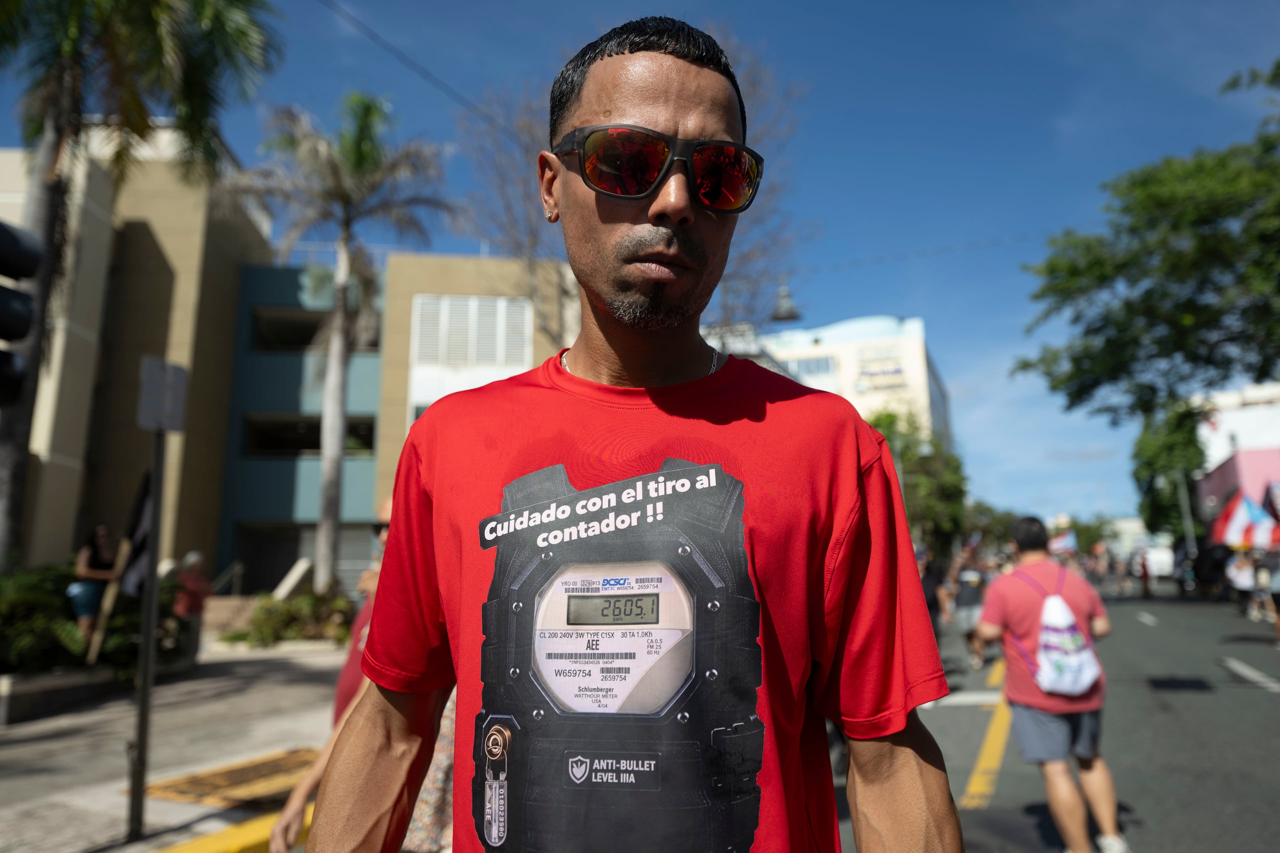Antes de dejar la isla, decidió convocar la protesta. “Mi familia se queda. Se quedan mis papás, mis sobrinos... y siento que era un compromiso y tenía que hacerlo”, dijo.