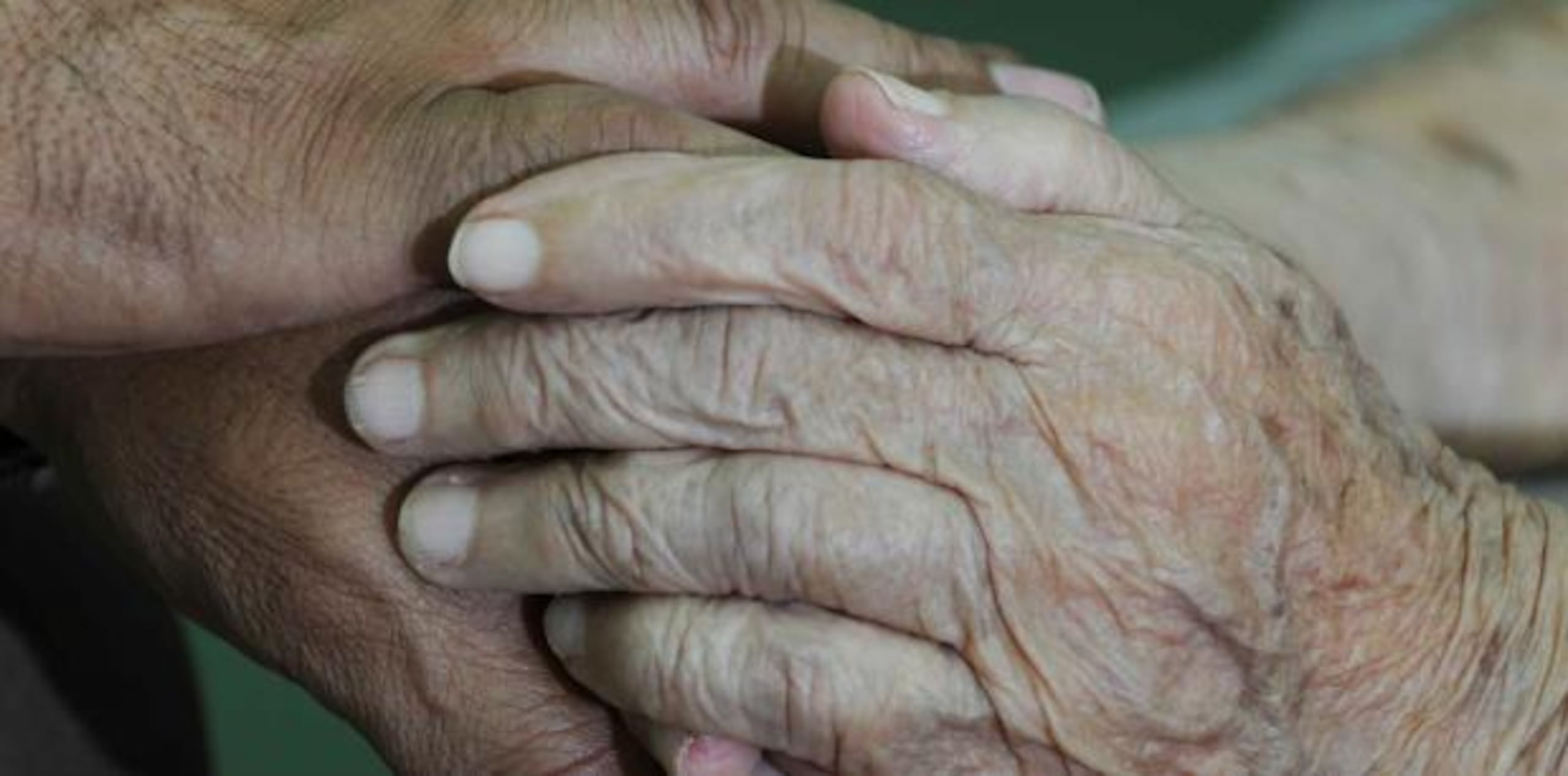 Por el alegado maltrato al anciano, la Juez Dinorah Mártir Hau determinó causa para arresto y le impuso una fianza de $5,000. (archivo)