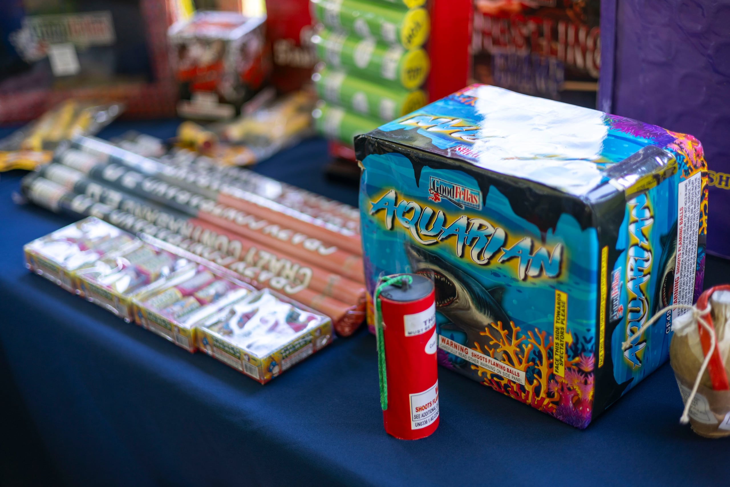 El perjudicado encendió lo que se conoce como "batería de 25 tiros" y resultó con las heridas que lo llevaron al hospital.