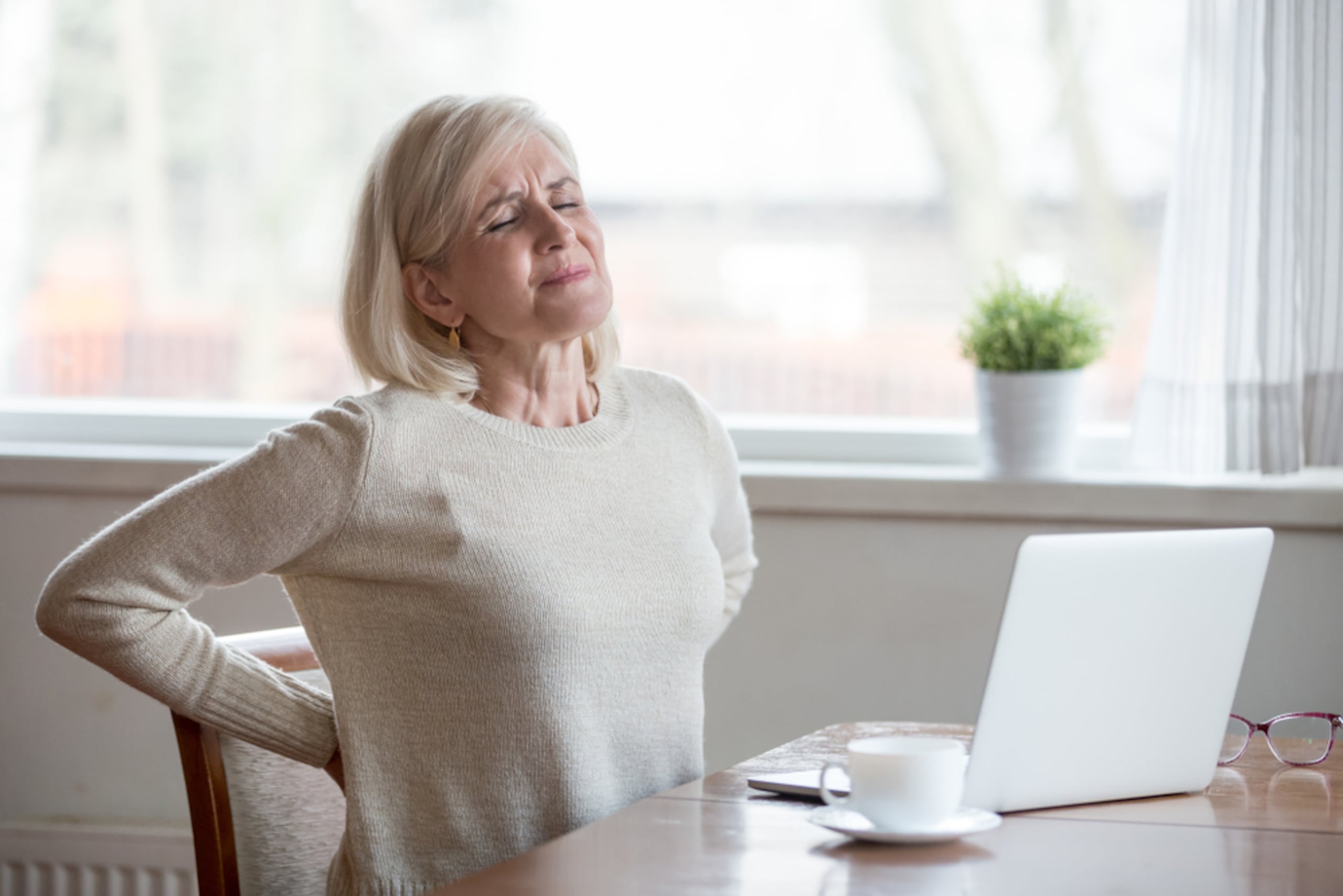 Se estima que entre el 80 y el 90 % de las personas sufren dolor de espalda en algún momento de sus vidas, y que hasta el 40 % de estos dolores se deben a condiciones de los discos intervertebrales.