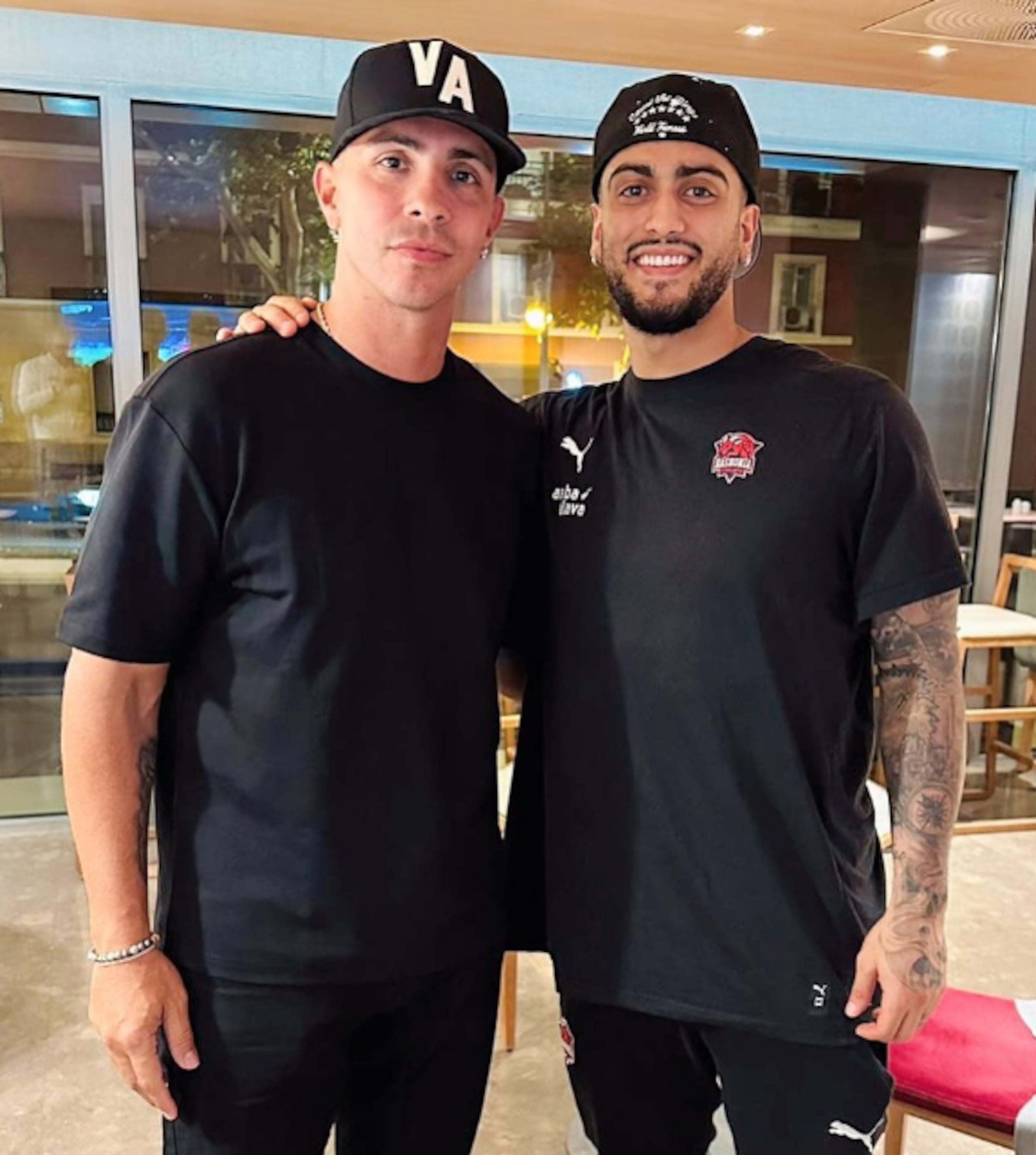 Carlos Arroyo se reunió con Markus Howard en España luego del cambio de ciudadanía del escolta.