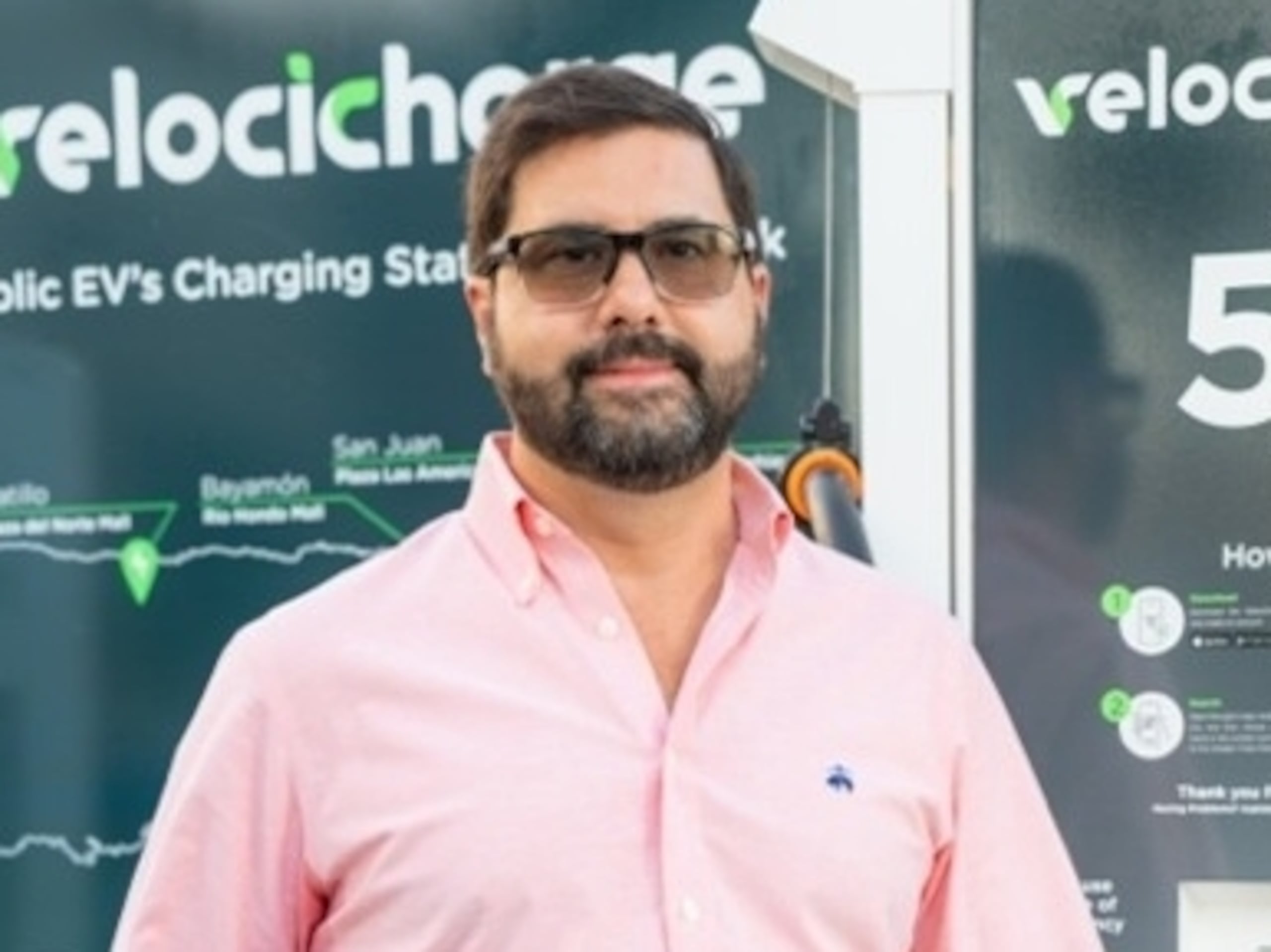 rlos Vizcarrondo, empresario y fundador de Visotek Corp. y Velocicharge, cuenta con una trayectoria de más de 30 años que combina experiencia consolidada con una visión estratégica de futuro.