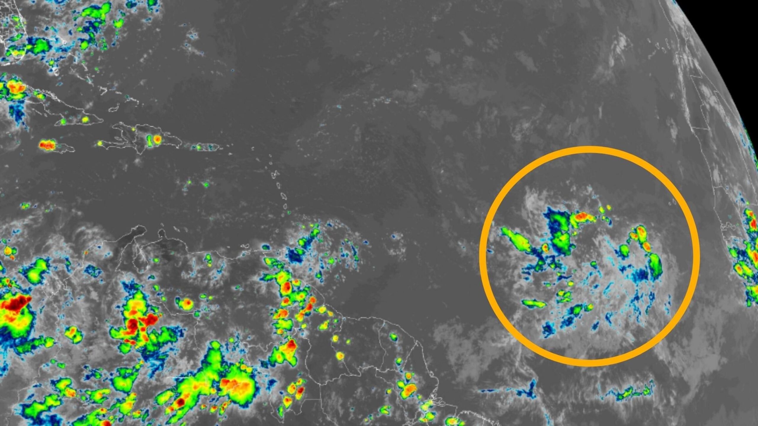 Onda tropical con posibilidad media de desarrollo ciclónico en una semana. (NOAA)