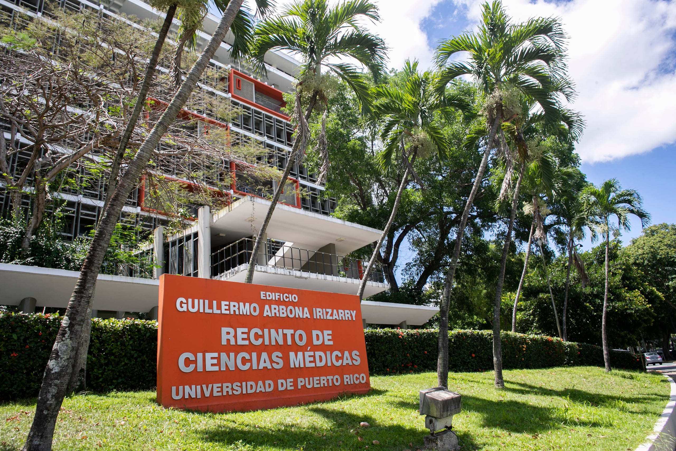 La directiva de transición del Consejo de Estudiantes de la Escuela de Medicina del RCM se reunió de forma extraordinaria y por unanimidad emitieron una resolución en la que se repudia “enérgicamente” el nombramiento de Ríos y exigen su “separación inmediata” del puesto.