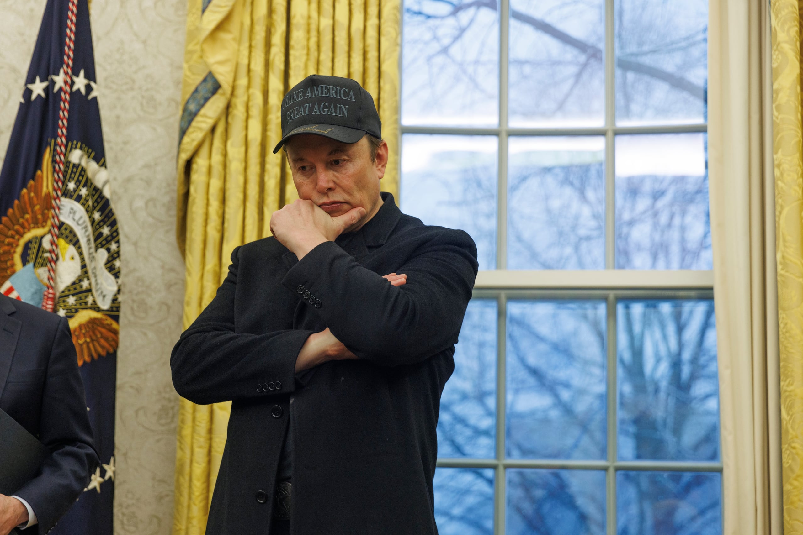 La jueza consideró que es probable que los demandantes tengan éxito en su argumentación de que la acción emprendida es "arbitraria y caprichosa" y por ello emitió una orden de restricción temporal.