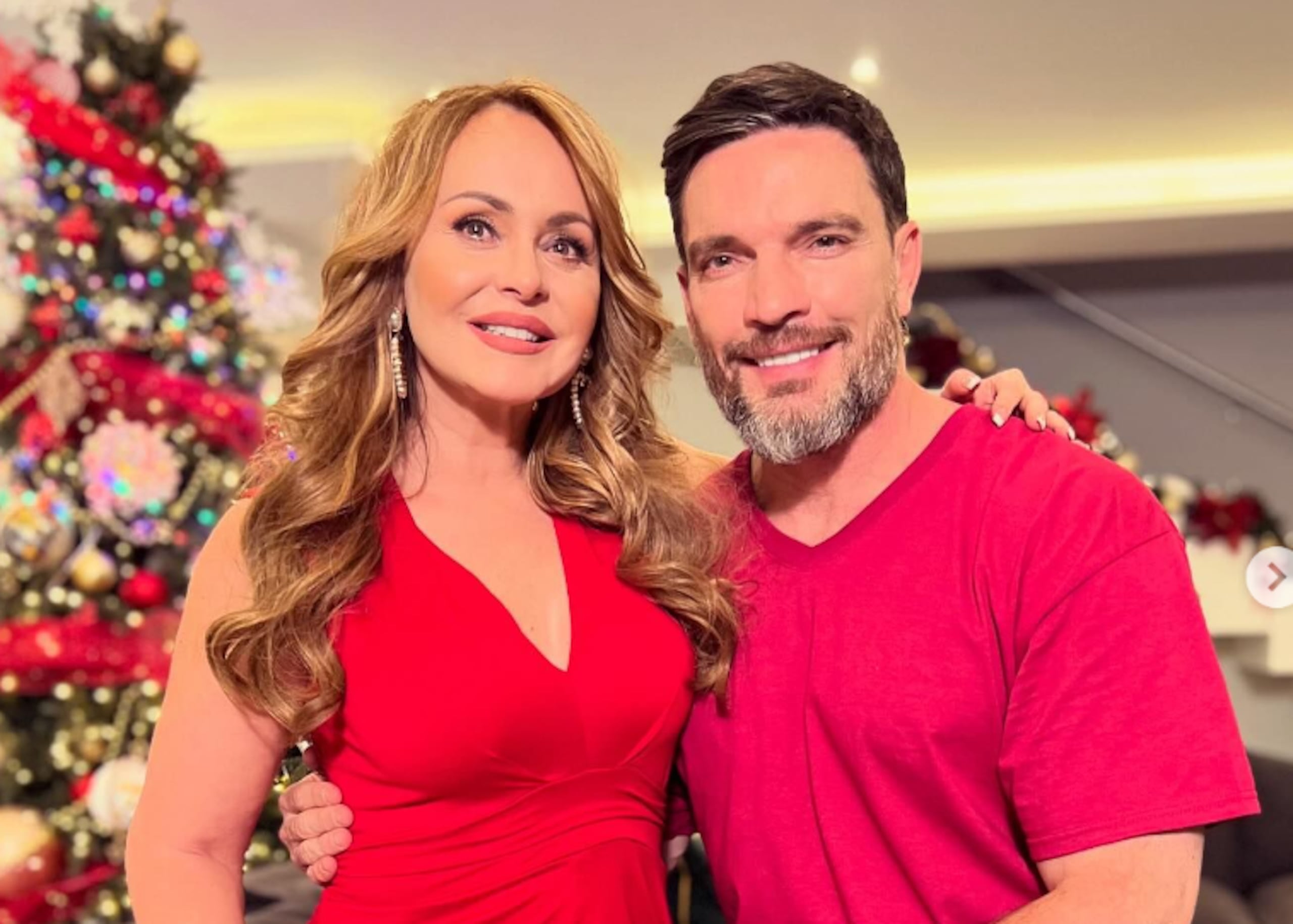 Julián Gil y la actriz Gabriela Spanic