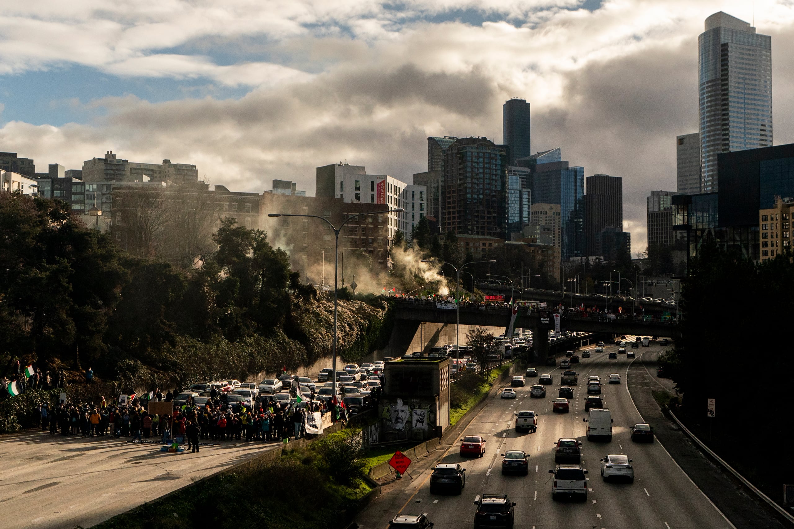 Los manifestantes coreaban "Palestina libre, libre" y "Hey hey, ho ho, la ocupación tiene que irse".
