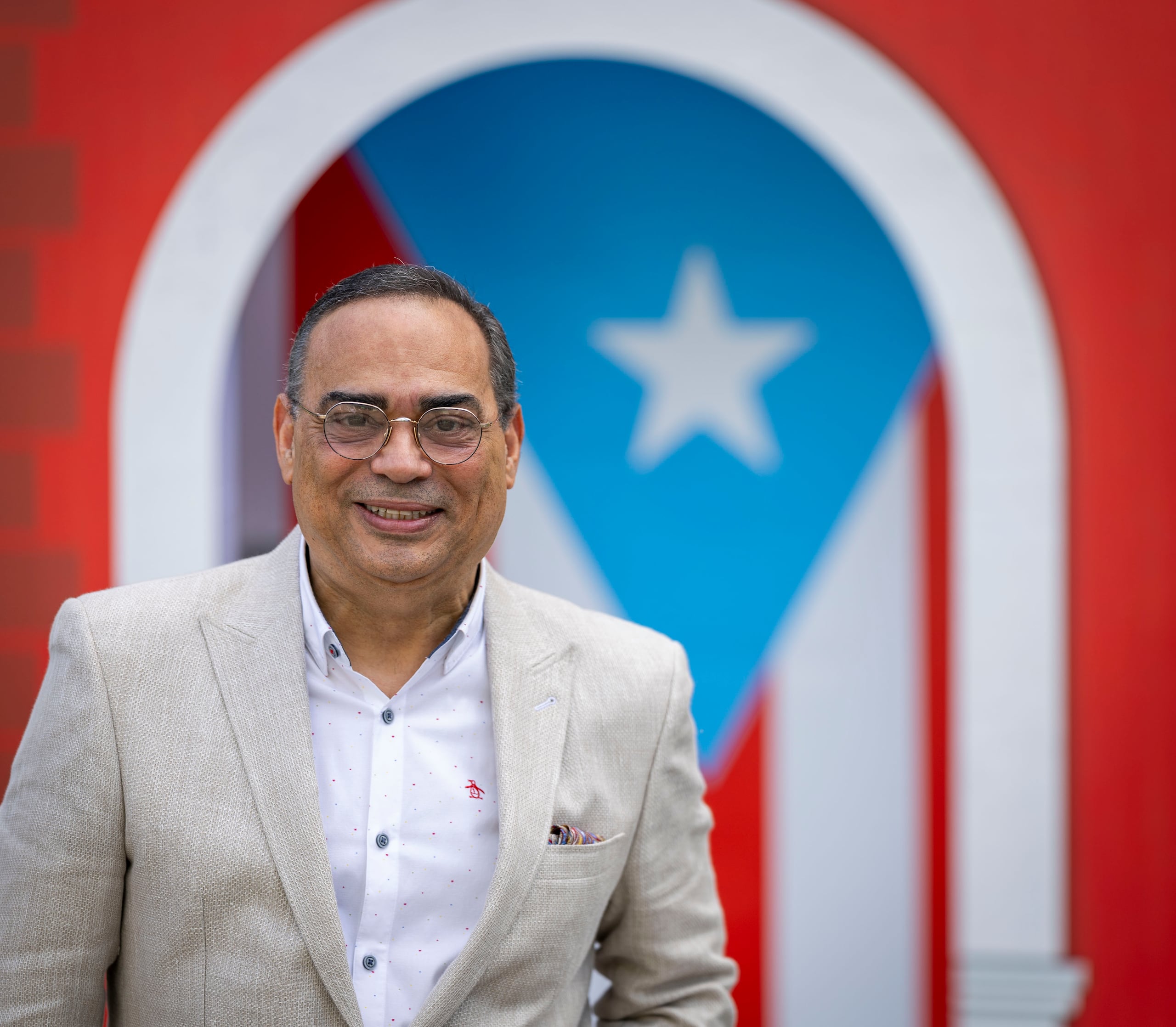 El intérprete reveló que se encuentra en Boston en el marco de la ceremonia por el doctorado Honoris Causa que recibirá.